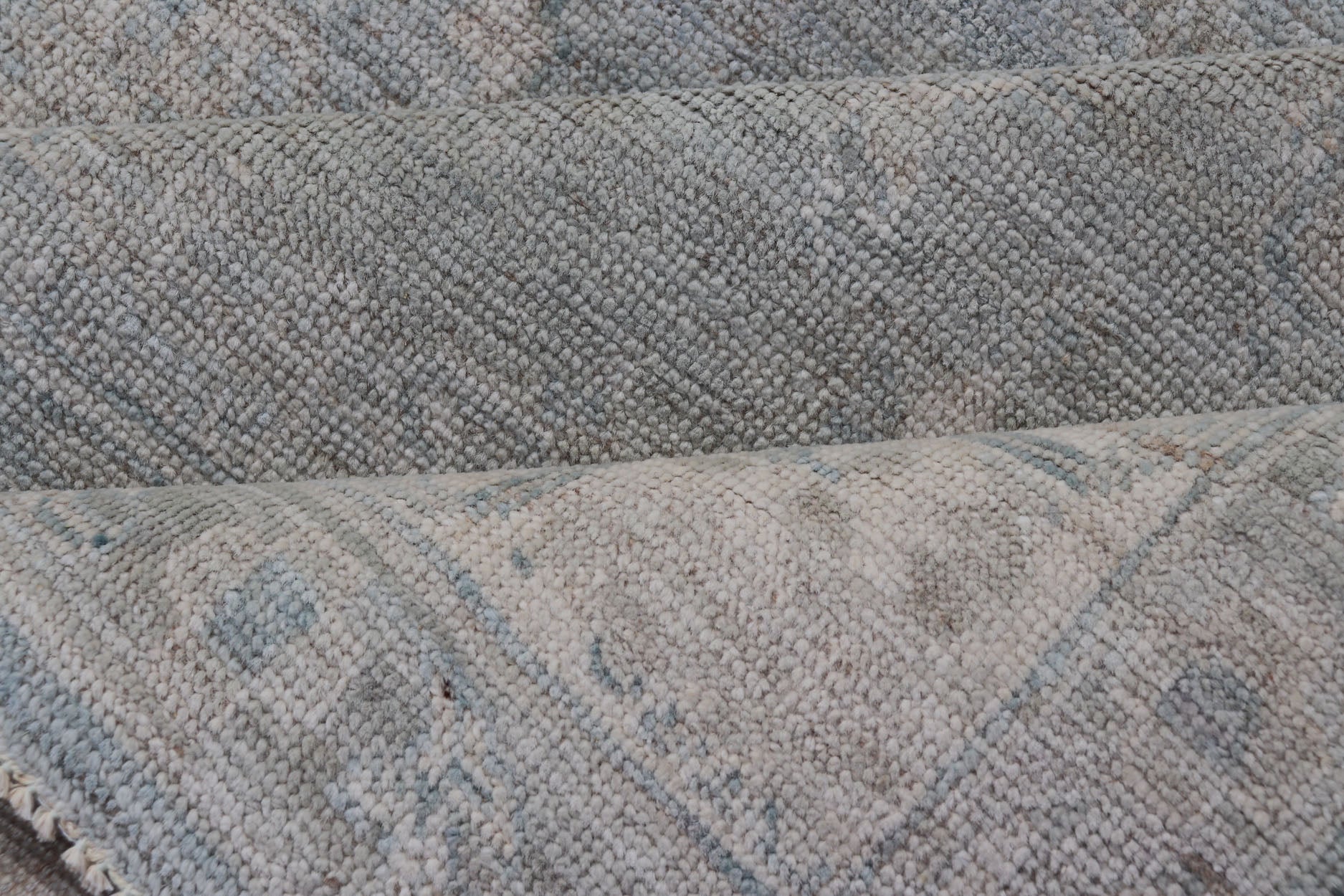 Measures: 5'10 x 8'9 Modern Oushak with a Light Blue - Gray Background with Medallion & Tribal Motifs. Country of Origin: Afghanistan; Type: Oushak; Design: Medallion, Tribal Medallion, All - Over; Keivan Woven Arts: rug AWR - 12170. 21st Century. Th... - Keivan Woven ArtsAWR - 12170 - 23211