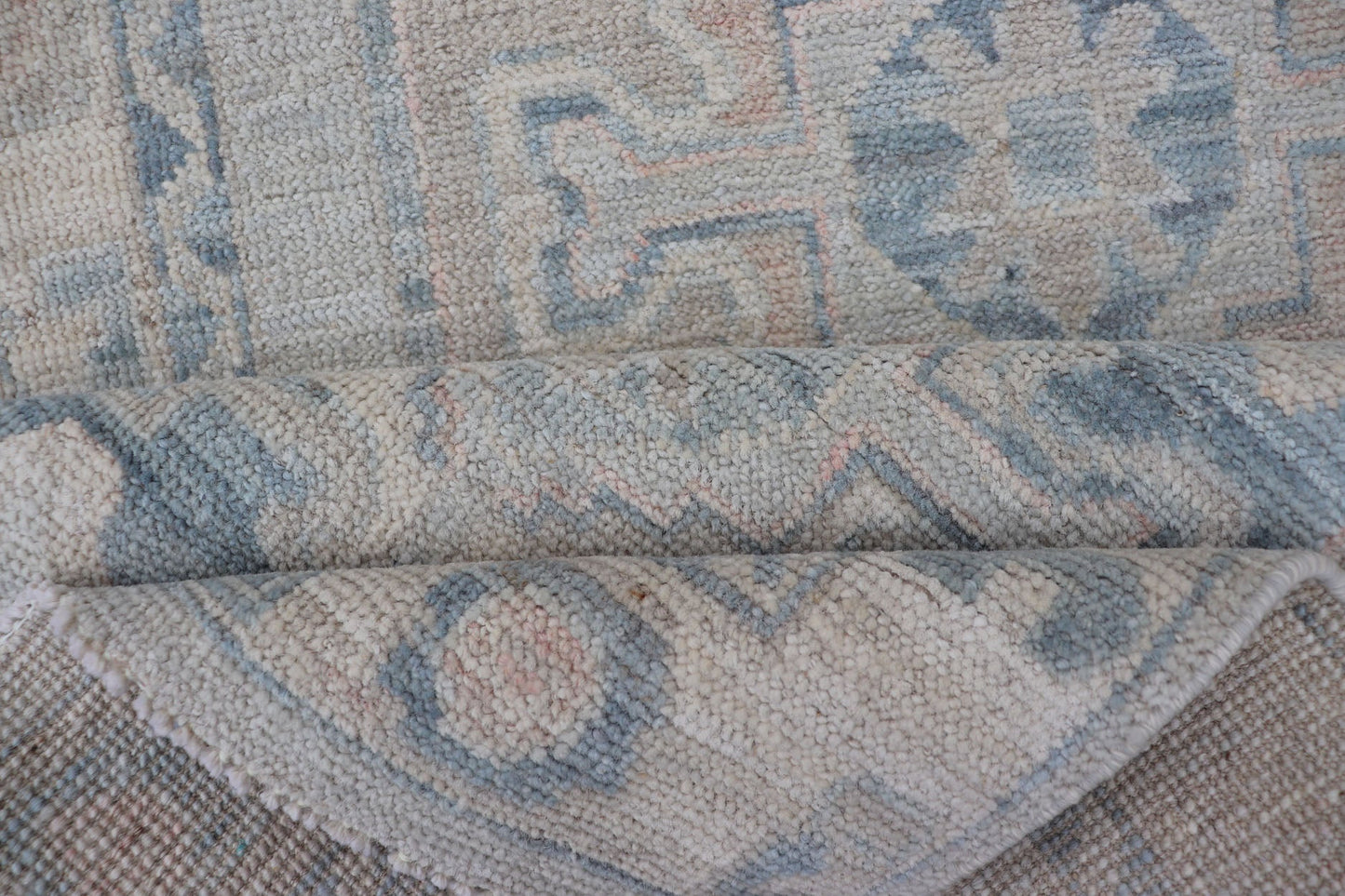 Measures: 2'6 x 4'2 Modern Medallion Oushak with Light Gray Background and Neutral Colors. Keivan Woven Arts rug AWR - 12386 Country of Origin: Afghanistan Type: Oushak Design: Floral, All - Over, Abstract Floral. This Oushak was hand - knotted in... - Keivan Woven ArtsAWR - 12386 - 23264Rug