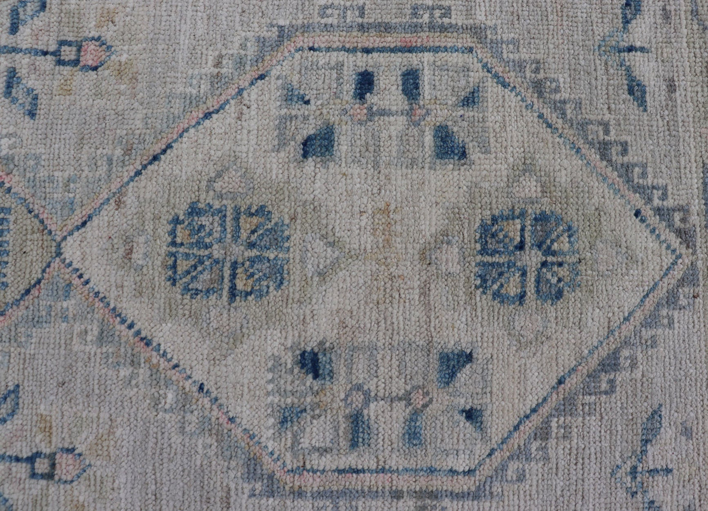 Measures: 2'6 x 4'5 Floral Medallion Oushak Rug with Tribal Motifs and A Cream Background. Keivan Woven Arts; rug AWR - 12391 Country Of Origin: Afghanistan Type: Oushak Design: Medallion, Floral, All - Over. This Hand - Knotted Oushak presents a ... - Keivan Woven ArtsAWR - 12391 - 23270Rug