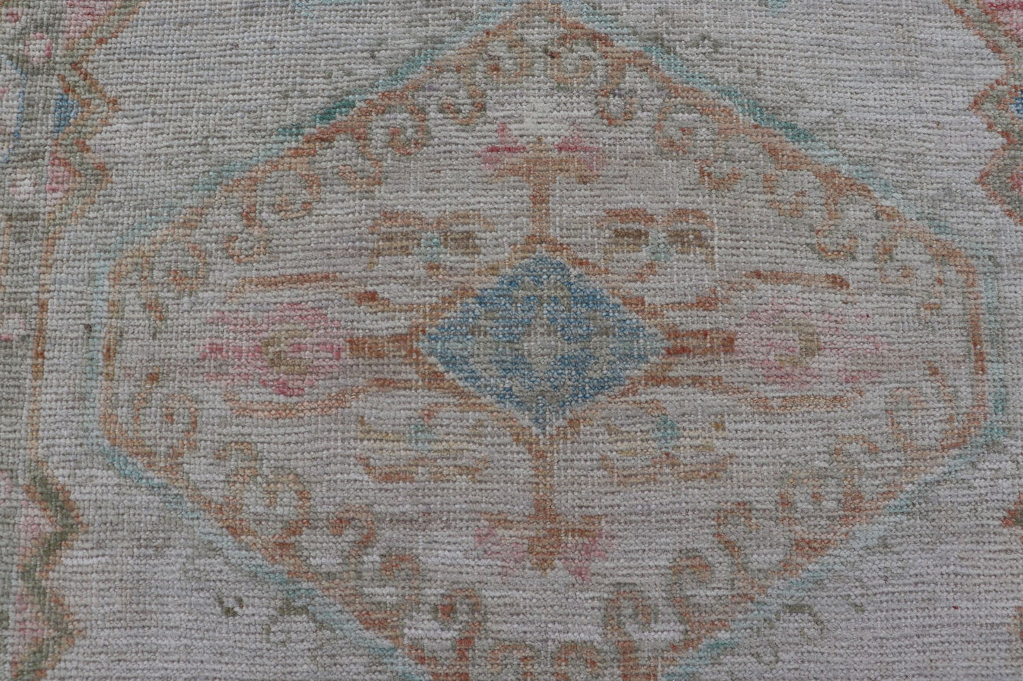 Measures: 3'3 x 5'2 Modern Oushak in Light Cream Background With Copper and Green Colors. Country of Origin: Afghanistan Type: Oushak Keivan Woven Arts; rug / AWR - 12425, Design: Floral, All - Over. 21 - st Century. The border and background of t... - Keivan Woven ArtsAWR - 12425 - 23282Rug