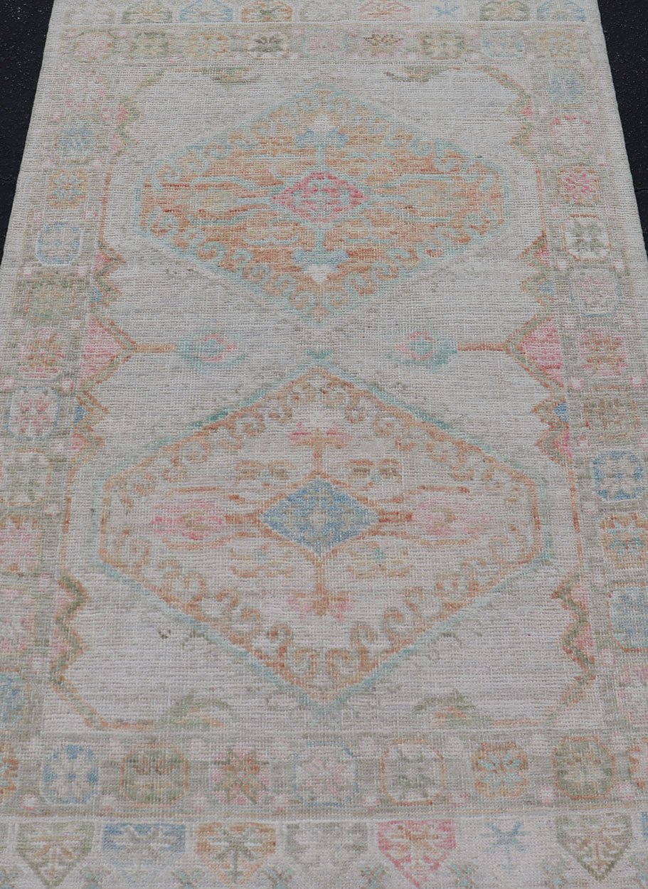 Measures: 3'3 x 5'2 Modern Oushak in Light Cream Background With Copper and Green Colors. Country of Origin: Afghanistan Type: Oushak Keivan Woven Arts; rug / AWR - 12425, Design: Floral, All - Over. 21 - st Century. The border and background of t... - Keivan Woven ArtsAWR - 12425 - 23282Rug