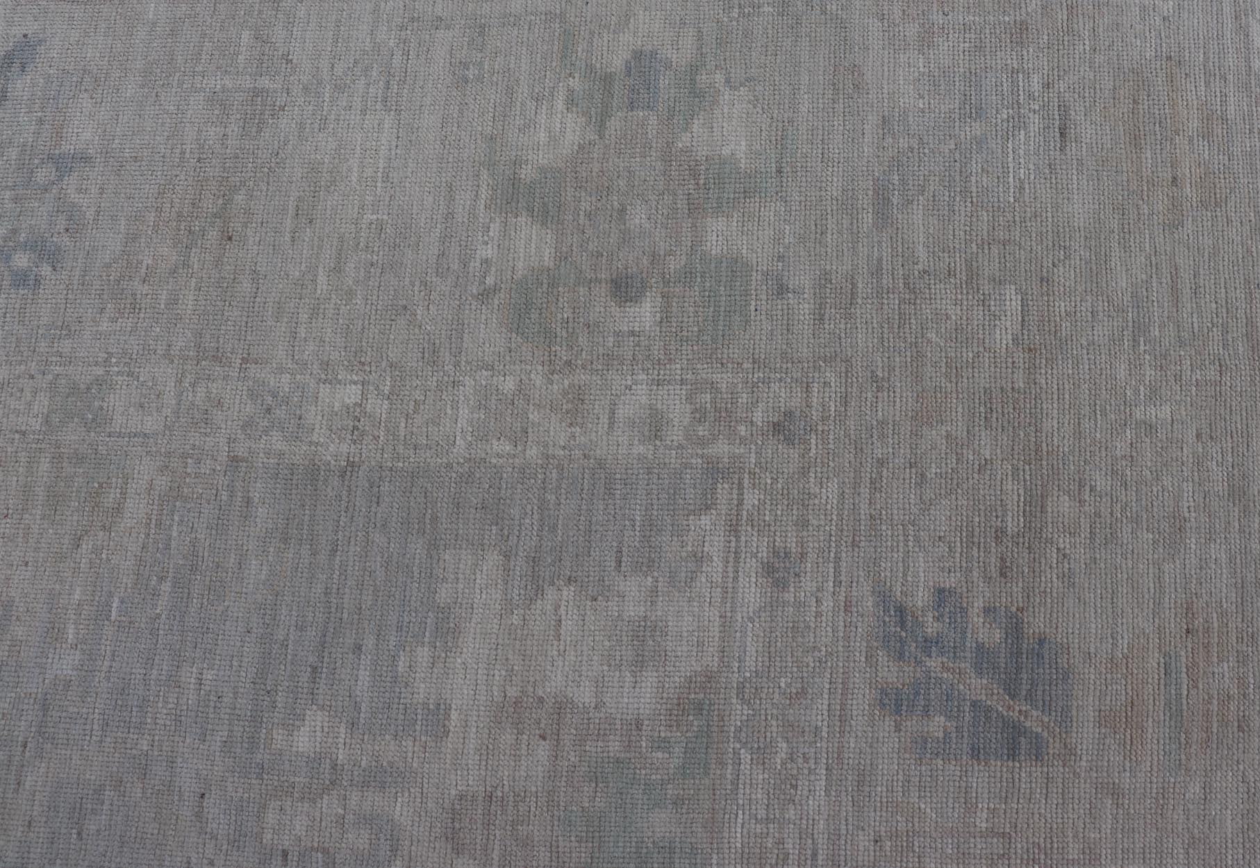 All - Over Floral Modern Oushak with Light Gray - Silver Background and Cream Border. Keivan Woven Arts rug AWR - 16914 Country of Origin: Afghanistan Type: Oushak Design: Floral, all - over, abstract floral. Measures: 13'0 x 17'9 This Oushak was hand ... - Keivan Woven ArtsAWR - 16914 - 24739Rug