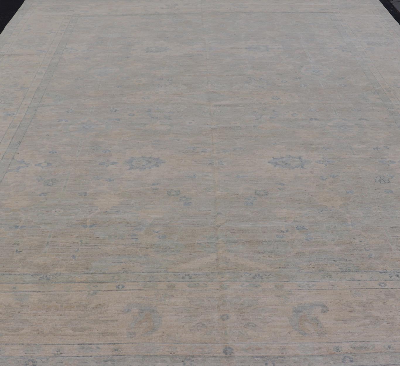 Modern All - Over Floral Oushak with Light Gray Background and Neutral Colors. Keivan Woven Arts / rug AWR - 17114 Country of Origin: Afghanistan Type: Oushak Design: Floral, All - Over, Abstract Floral. Measures: 12'3 x 18'0 This Oushak was hand - knot... - Keivan Woven ArtsAWR - 17114 - 24988Rug