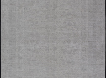 Modern All - Over Floral Khotan with Light Gray Background And Neutral Colors. Keivan Woven Arts rug AWR - 17900 Country of Origin: Afghanistan Type: Khotan Design: Floral, All - Over, Abstract Floral. Measures: 8'0 x 9'11 This Khotan was hand - knotted ... - Keivan Woven ArtsAWR - 17900 - 24922Rug