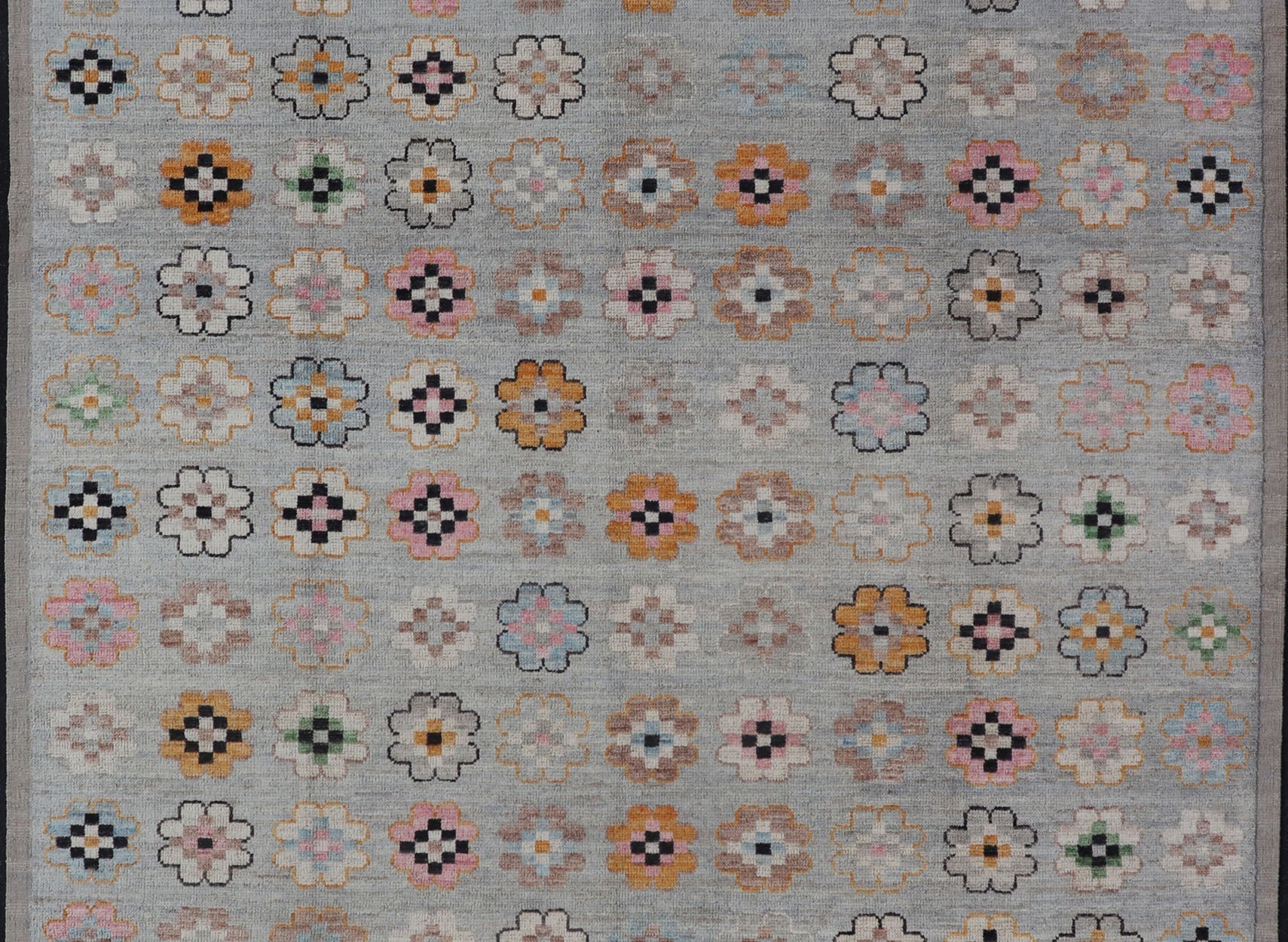 Modern Hand - Knotted Rug in Wool with Modern All - Over Flower Design On A Light Gray Field. Keivan Woven Arts; rug AWR - 4995, country of origin / type: Afghanistan / Modern Casual, circa Early - 21th Century. Measures: 9'9 x 11'6 This modern c... - Keivan Woven ArtsAWR - 4995 - 17142
