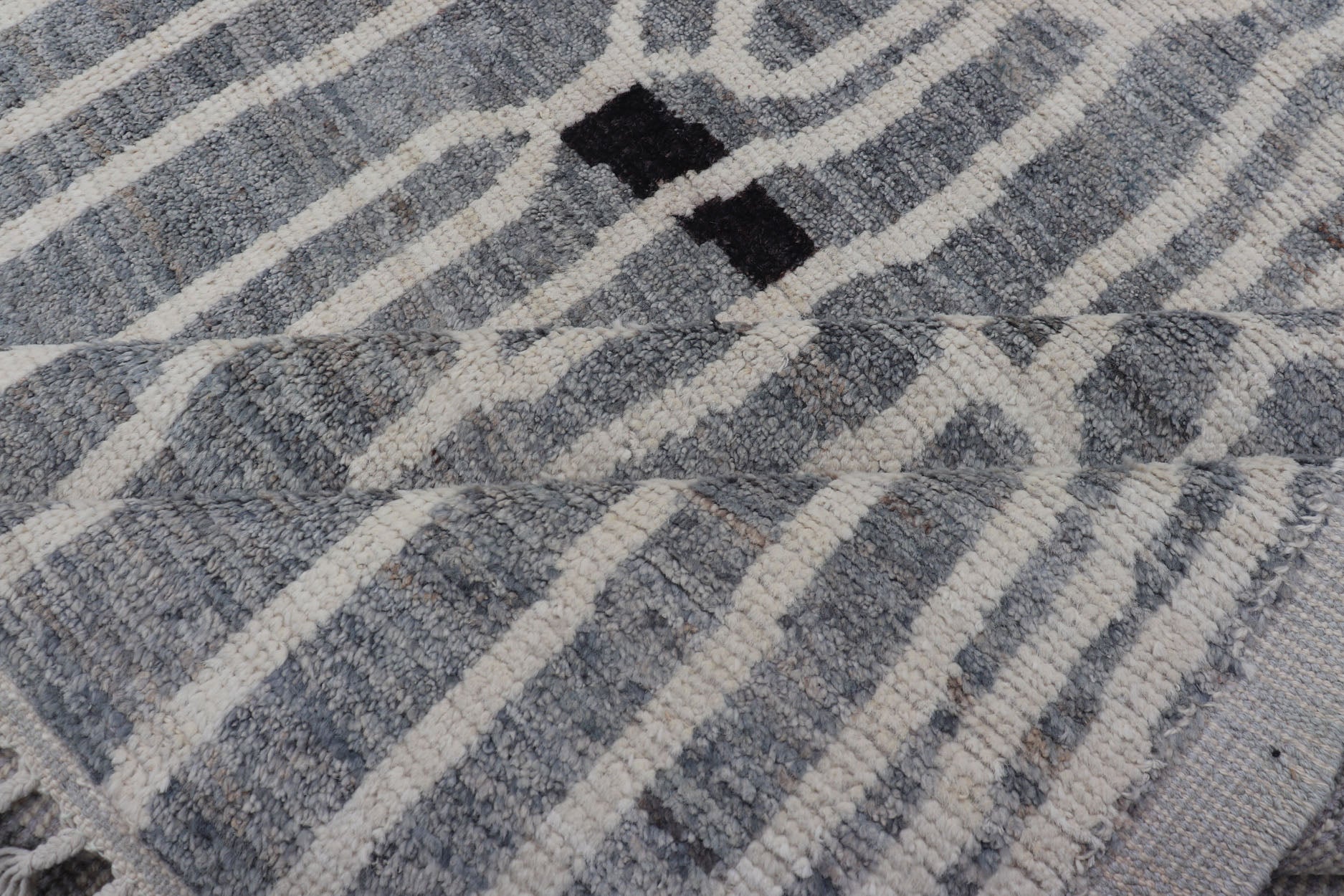 Keivan Woven Arts Hand - Knotted Wool Moroccan Rug with Abstract modern Design in Cream, Gray, and Charcoal by Keivan Woven Arts; rug/ AWR - 5034, country of origin / type: Afghanistan / Modern Casual, circa Early - 21th Century. Measures: 10'2 x 13'1... - Keivan Woven ArtsAWR - 5034 - 17160Rug