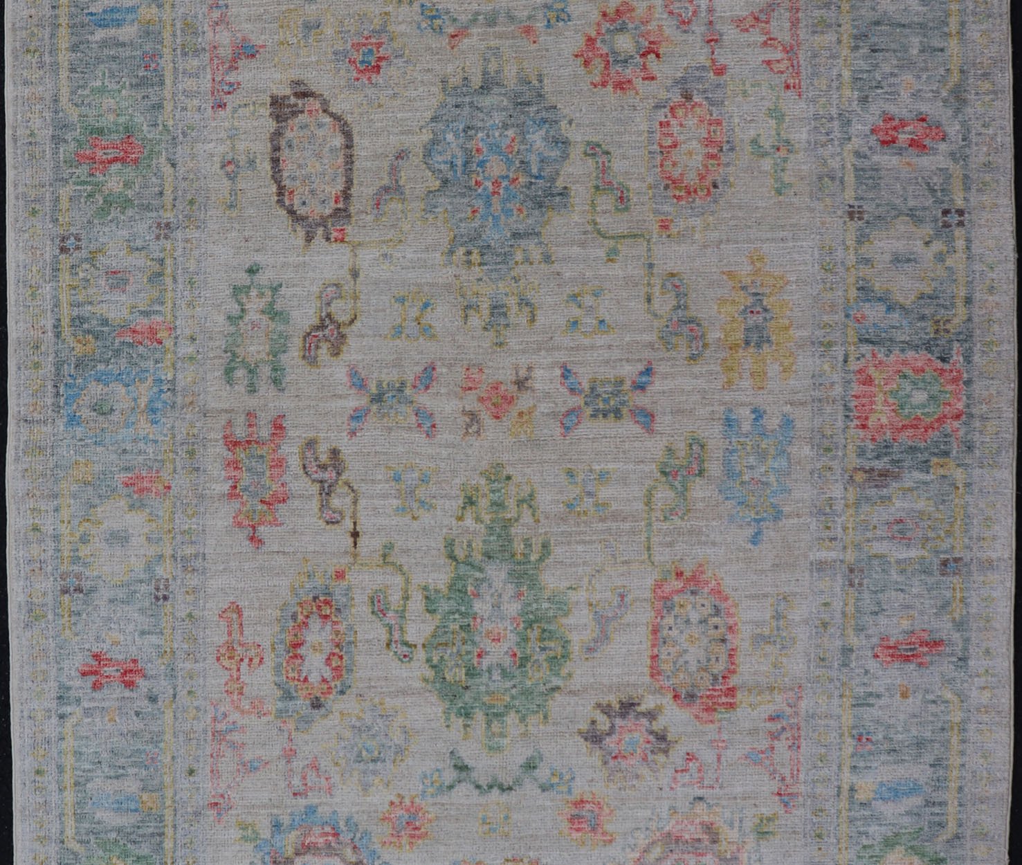 Modern All - Over Floral Oushak with Muted Background and Accent Colors. Measures: 4'2 x 6'2 Modern All - Over Floral Oushak with Muted Background and Accent Colors. Keivan Woven Arts: rug AWR - 6825 Country of Origin: Afghanistan Type: Oushak Design... - Keivan Woven ArtsAWR - 6825 - 23193Rug