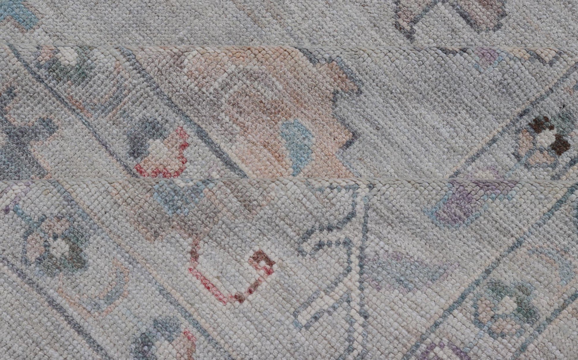 All Over Modern Floral Oushak with A Light Blue - Gray Field and Border With Color Keivan Woven Arts; rug AWR - 8546 Country of Origin: Afghanistan Type: Oushak Design: All - Over, Floral, Arabesque - Floral 21st Century Measures: 9'11 x 14'0 ... - Keivan Woven ArtsAWR - 8546 - 21293Rug
