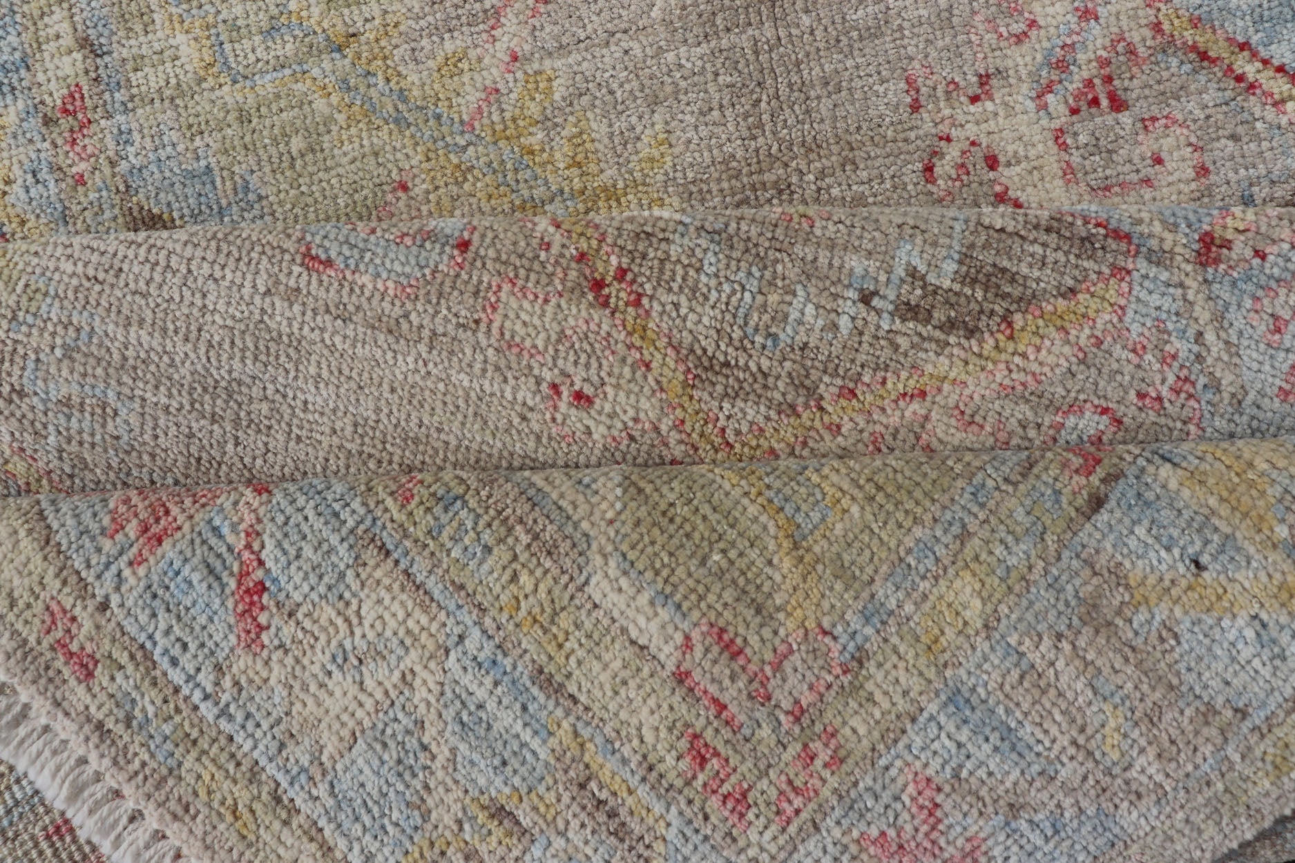 Hand - Knotted Oushak Runner With Medallion Design on a Tan Field With Red & Blue. Keivan Woven Arts; rug AWR - AR118 Country of Origin: Afghanistan Type: Oushak Design: Medallion, Motif, Floral Motif This modern piece holds large medallions in the ... - Keivan Woven ArtsAWR - AR118 - 17178Rug
