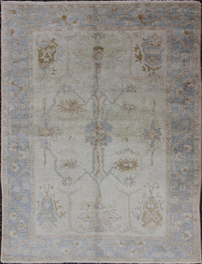 Reproduction Oushak rug with muted tones, neutral color palette and all - over flower design, rug BDH - 711189 country of origin / type: India/ Oushak This New hand knotted Oushak rug features a beautiful design rendered in muted tones. Measures:... - Keivan Woven ArtsBDH - 711189 - 5407Rug