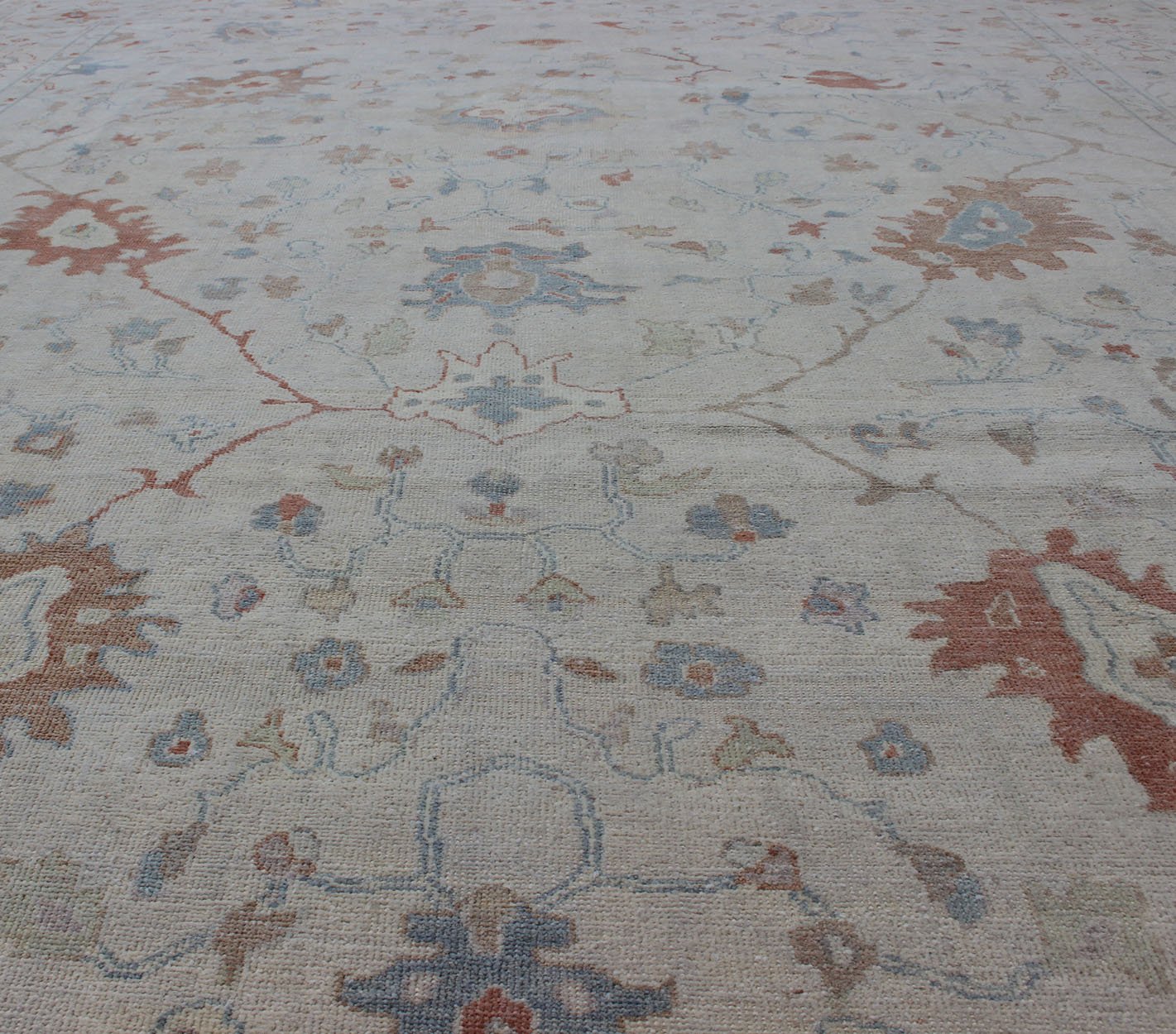 Modern Oushak Muted Rug by Keivan Woven Arts in Coral and Light Blue. Measures: 9'2 x 11'9 country of origin: India; Type: Oushak; Design: All - Over, Floral, Oushak Floral; Keivan Woven Arts: rug BDH - 742079; Oushak rug with blue and coral, ne... - Keivan Woven ArtsBDH - 742079 - 10866Rug