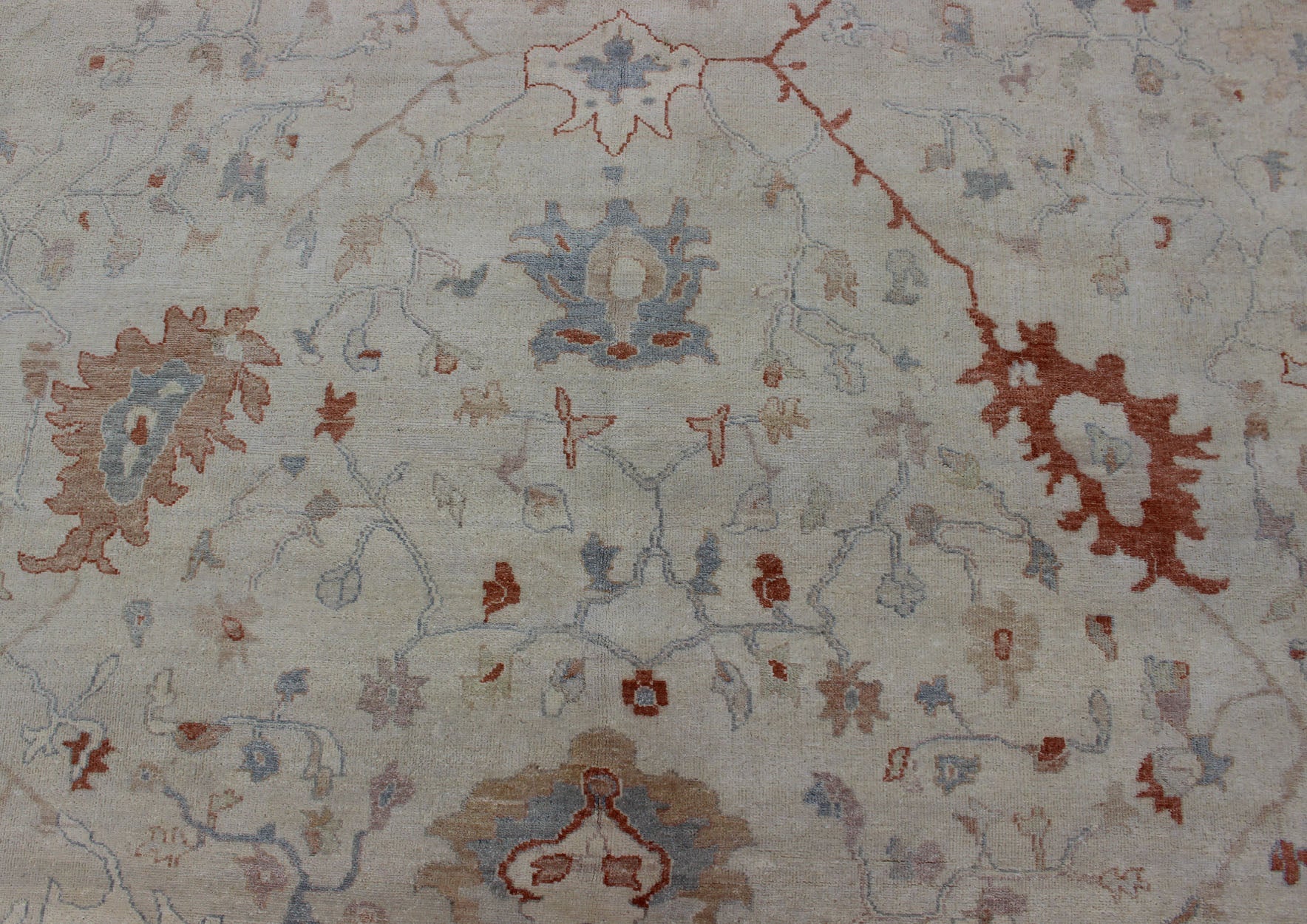 Modern Oushak Muted Rug in Coral and Light Blue Measures 10'1 x 13'9 Country of Origin: India; Type: Oushak; Design: All - Over, Floral, Oushak Floral; Keivan Woven Arts: rug BDH - 743461; All Gray Indian Oushak Rug With All - Over Floral Des... - Keivan Woven ArtsBDH - 743089 - 10880Rug