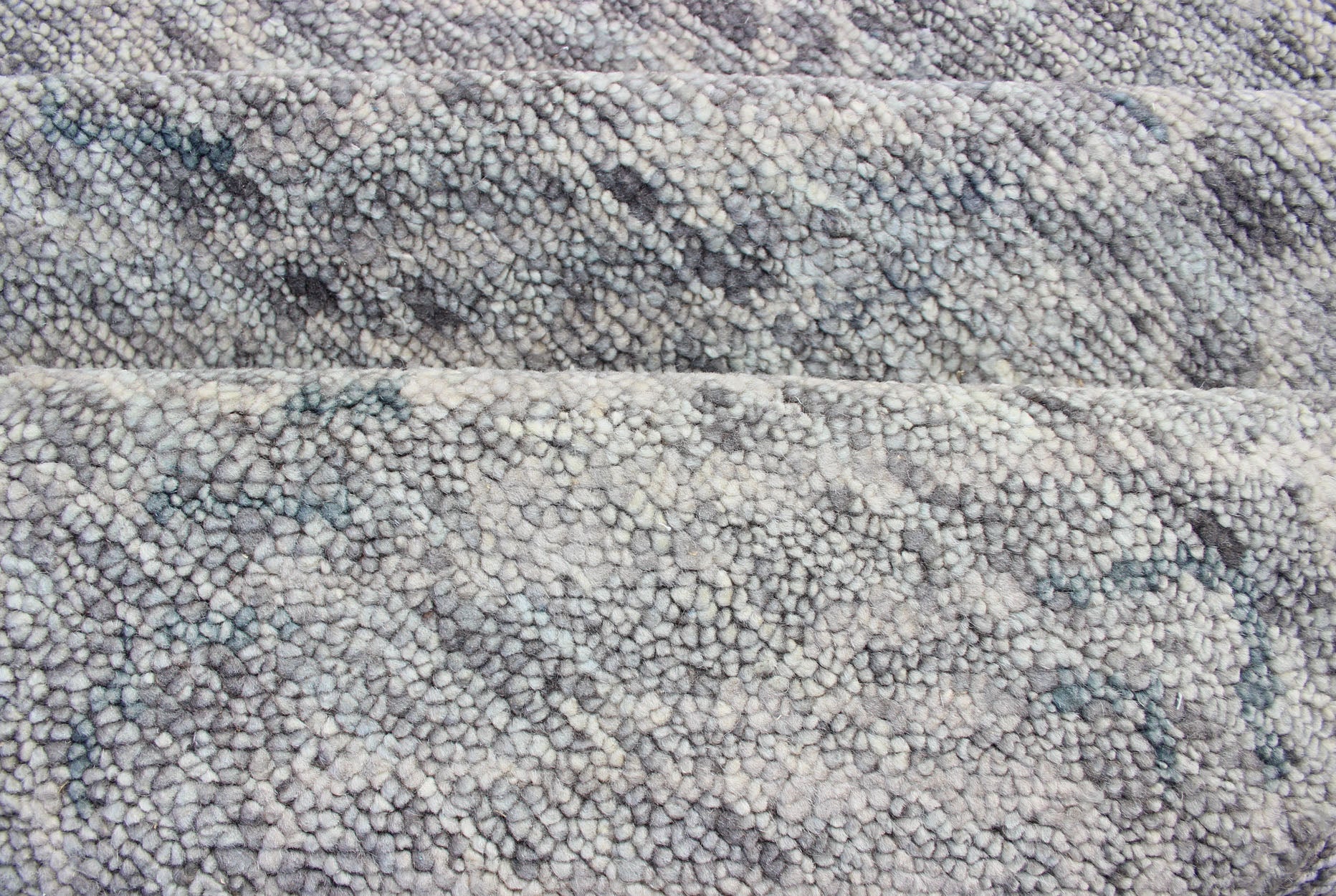 All - Over Diamond Design Indian Modern Light Green Abstract Wool Area Rug Measures 9 x 12 Country of Origin: India; Type: Modern, Modern Casual; Design: Diamond, Geometric, Abstract, All - Over; Keivan Woven Arts: rug BDH - 758695 - RT - 45; Large... - Keivan Woven ArtsBDH - 758695 - RT - 45 - 13406Rug
