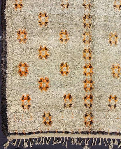 Large Vintage Moroccan Warayne Rug with Meandering Cross Motifs Measures: 7'4'' x 11'4''. This rug features organic and wonderfully creative design compositions that, in the past, were often based on obscure tribal traditions and beliefs. War... - Keivan Woven ArtsBDS - 136629 - 7287Rug