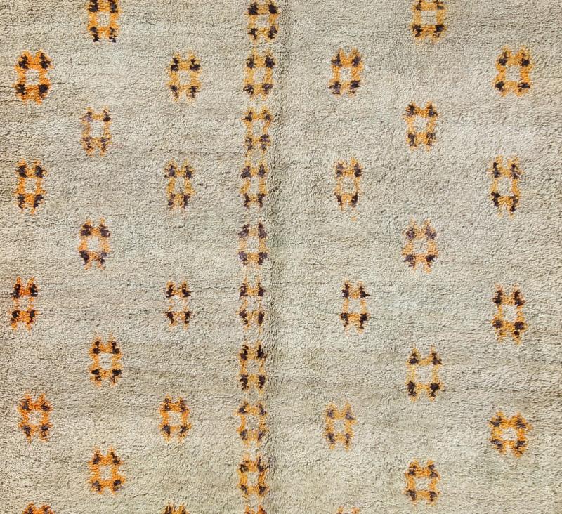 Large Vintage Moroccan Warayne Rug with Meandering Cross Motifs Measures: 7'4'' x 11'4''. This rug features organic and wonderfully creative design compositions that, in the past, were often based on obscure tribal traditions and beliefs. War... - Keivan Woven ArtsBDS - 136629 - 7287Rug