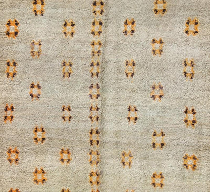 Large Vintage Moroccan Warayne Rug with Meandering Cross Motifs Measures: 7'4'' x 11'4''. This rug features organic and wonderfully creative design compositions that, in the past, were often based on obscure tribal traditions and beliefs. War... - Keivan Woven ArtsBDS - 136629 - 7287Rug