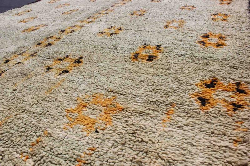 Large Vintage Moroccan Warayne Rug with Meandering Cross Motifs Measures: 7'4'' x 11'4''. This rug features organic and wonderfully creative design compositions that, in the past, were often based on obscure tribal traditions and beliefs. War... - Keivan Woven ArtsBDS - 136629 - 7287Rug