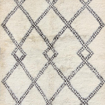 Large White Background Vintage Beni Ourain Moroccan Rug with Charcoal Diamonds Measures: 6'6'' x 11'0''. This graphic handwoven, tribal Beni Ourain rug features an all - over design of large, interconnected diamond shapes; three of which stand ... - Keivan Woven ArtsBDS - 136630 - 7291Rug