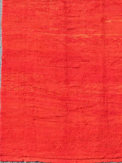 Large Mid - 20th Century Vintage Moroccan Rug with Solid Variegated Red Background Mid - 20th century vintage Moroccan rug with solid variegated red background, Keivan Woven Arts / rug BDS - K423, country of origin / type: Morocco / Tribal, circa 1950... - Keivan Woven ArtsBDS - K423 - 9268Rug