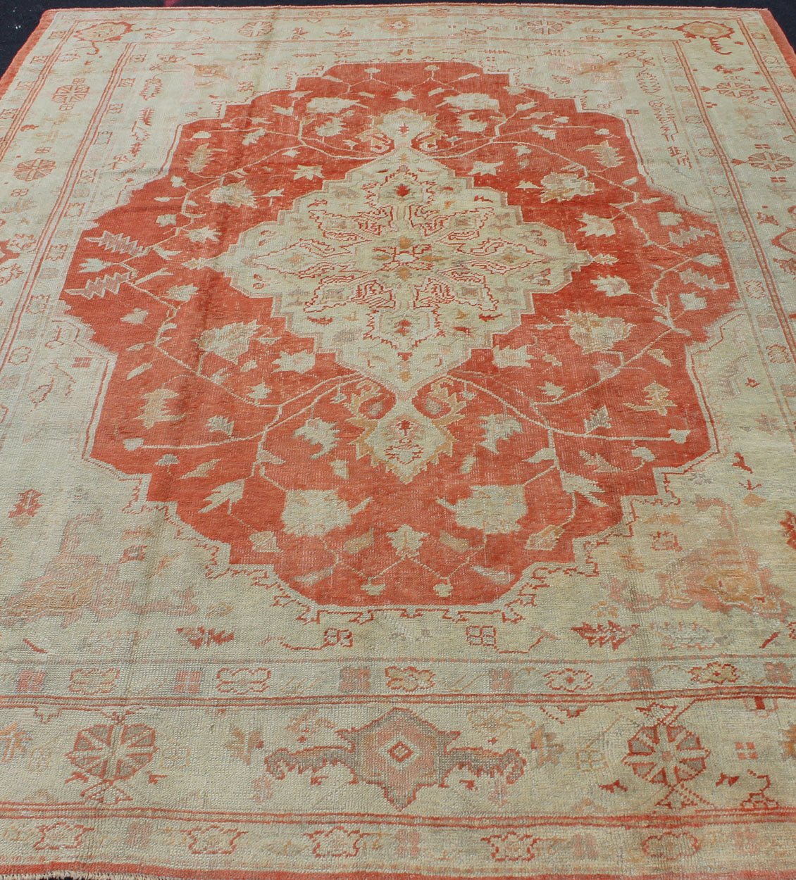 Antique Turkish Oushak Carpet With Medallion In Cream and Soft Orange. Keivan Woven Arts / Rug / BHR - 3 / country of origin / type: Turkey / Oushak, circa 1900. Antique oushak, Turkish oushak Measures: 9.1 x 12.6. This beautiful rug from early 20t... - Keivan Woven ArtsBHR - 3 - 4778Rug
