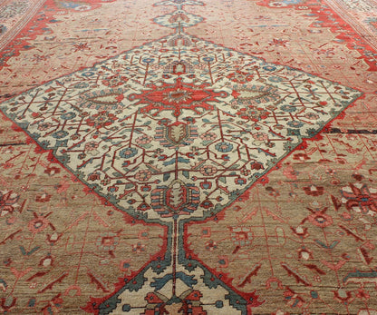 Antique Persian Feraghan Sarouk Fine Rug in variegated tones Antique Persian Sarouk Feraghan rug, Keivan Woven Arts / rug C - 0921, country of origin / type: Iran / Feraghan Sarouk, Sarouk Feraghan , circa 1890. Measures: 8'6 x 12'2 ... - Keivan Woven ArtsC - 0921 - 637Rug