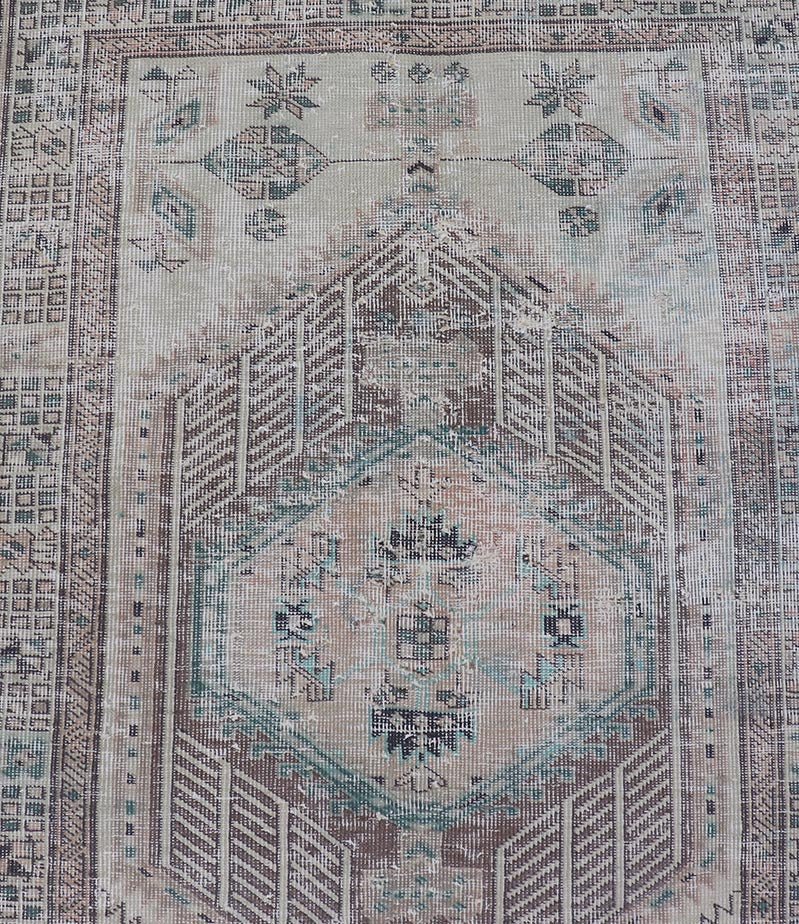 Vintage Persian Heriz Distressed Rug with Muted Colors and Medallion Design. Keivan Woven Arts / rug CRV - 10056889, country of origin / type: Iran / Tabriz, circa 1950 Measures: 3'4 x 10'4 This vintage Persian Tabriz carpet features a ref... - Keivan Woven ArtsCRV - 10056889 - 21415Rug