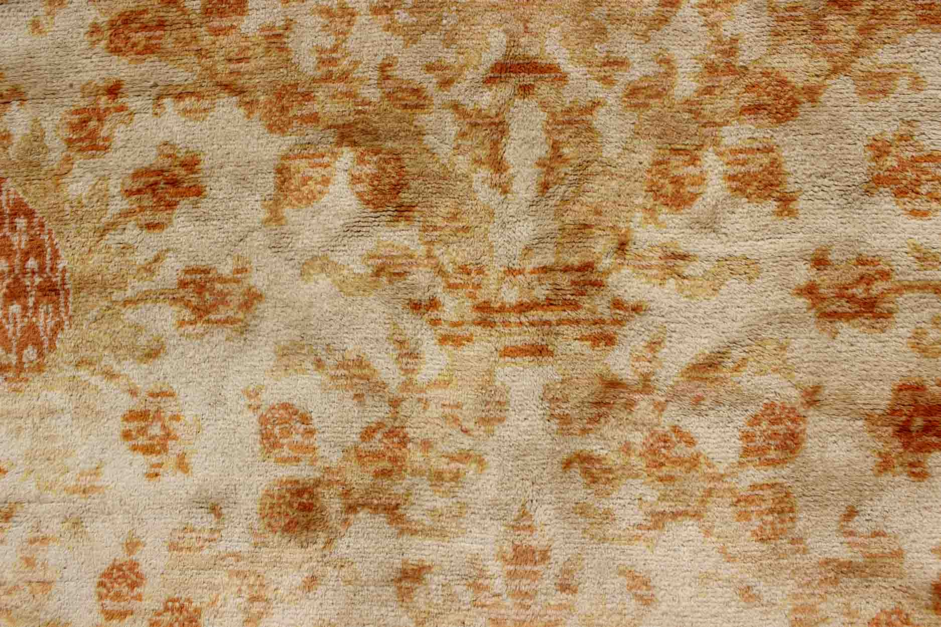 Antique Spanish European Carpet with Pineapple Design in Gold, Cream & Tangerine. Keivan Woven Arts / rug /D - 0506, country of origin / type: Spain / Spanish carpet, circa Early - 20th century Measures: 9' x 12' This unique Spanish carpet, w... - Keivan Woven ArtsD - 0506 - 649Rug