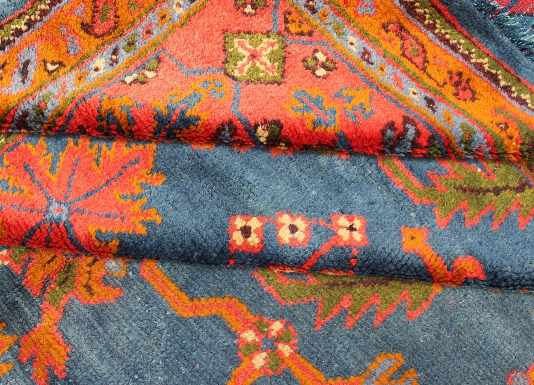 Antique Turkish Oushak Rug in Vibrant Blue, Red, Green with All over Geometric Design, kwarugs DAN - A19889. Colorful Oushak in vibrant colors. This Antique Turkish Oushak Rug showcases an all over geometric sunburst design with vibrant colors such a... - Keivan Woven ArtsDAN - A19889 - 7097Rug