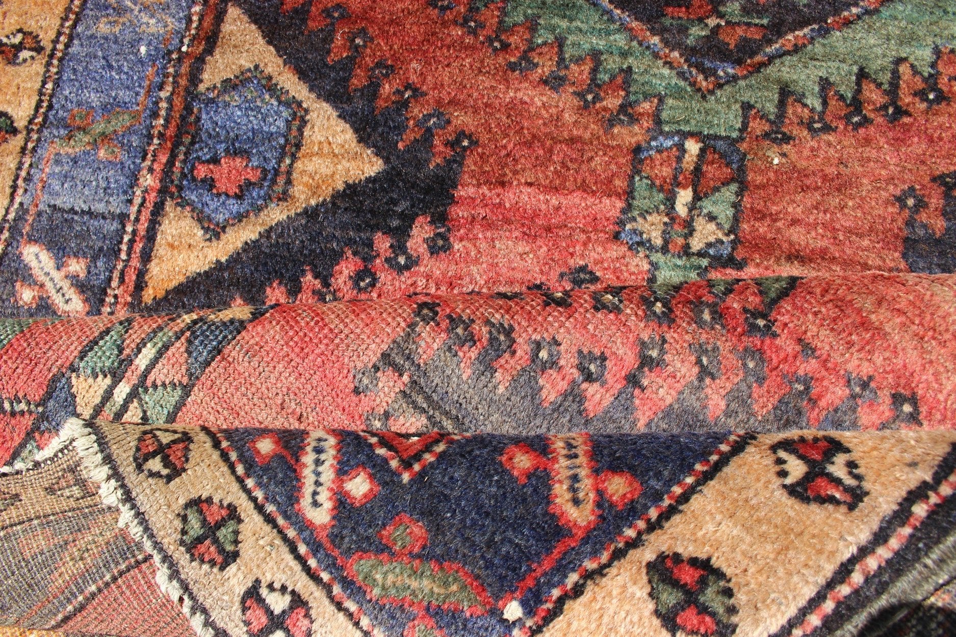 Vintage Runner Persian Hamadan with Tribal Vertical Medallion Design. Colorful Vintage Persian Hamadan runner with tribal Motifs, Vertical Medallion Design, rug DSP - 0505 - 20, country of origin / type: Iran / Hamadan, circa 1930. This vint... - Keivan Woven ArtsDSP - 0505 - 20 - 12910Rug