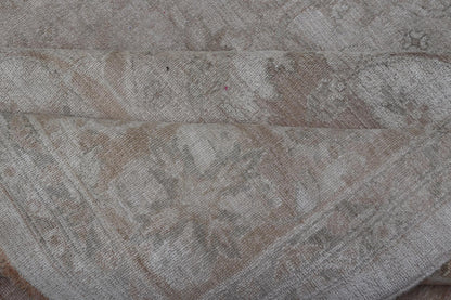 Vintage Hand - Knotted Pakistani Sultanabad Rug in Wool with Floral Design This vintage Sultanabad rug has been hand - knotted in wool and features an all - over sub - geometric floral design rendered in red, ivory and cream tones. A complementary, mul... - Keivan Woven ArtsDSP - 101 - 2022 - 19646Rug