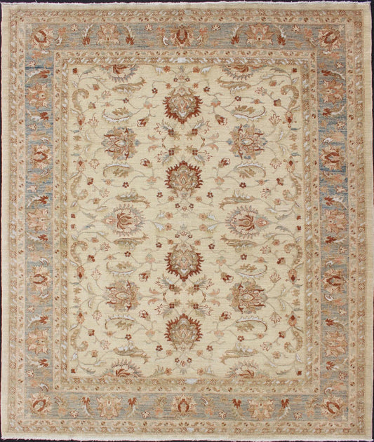 Keivan Woven Arts Vintage Cream Sultanabad Rug With Pops of Blue and Red Keivan Woven Arts, Dsp - 1129, Muted Fine Sultanabad Rug With Pops of Blue and Red, This elegantly hand woven rug is from Pakistan and woven from the finest wool to create a sof... - Keivan Woven ArtsDSP - 1129 - 4740Rug