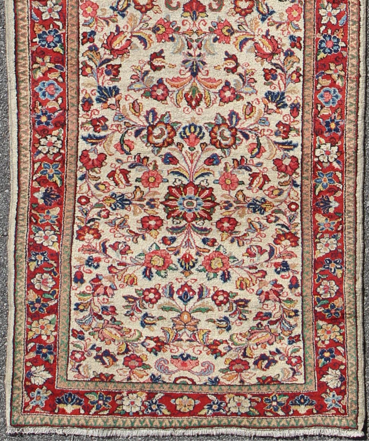 Vintage Persian Sarouk rugall - over floral design in rich red and ivory, rug dsp - ca4448, country of origin / type: Iran / Sarouk, circa 1930 This immaculately woven 1930s Farahan Sarouk rug represents the best in the world of Persian weaving. A s... - Keivan Woven ArtsDSP - CA4448 - 4349Rug