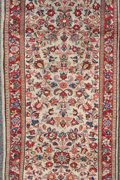 Vintage Persian Sarouk rugall - over floral design in rich red and ivory, rug dsp - ca4448, country of origin / type: Iran / Sarouk, circa 1930 This immaculately woven 1930s Farahan Sarouk rug represents the best in the world of Persian weaving. A s... - Keivan Woven ArtsDSP - CA4448 - 4349Rug