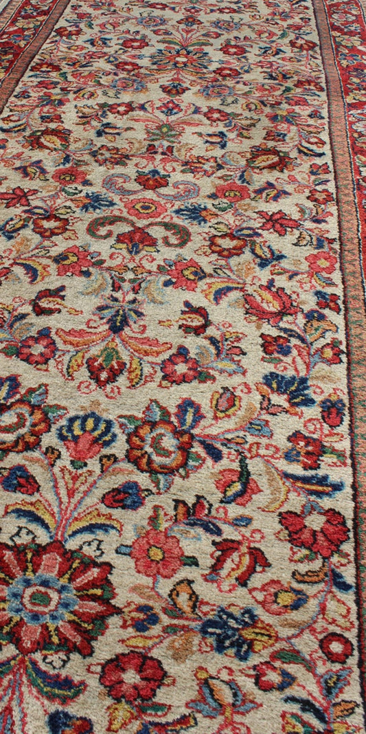 Vintage Persian Sarouk rugall - over floral design in rich red and ivory, rug dsp - ca4448, country of origin / type: Iran / Sarouk, circa 1930 This immaculately woven 1930s Farahan Sarouk rug represents the best in the world of Persian weaving. A s... - Keivan Woven ArtsDSP - CA4448 - 4349Rug
