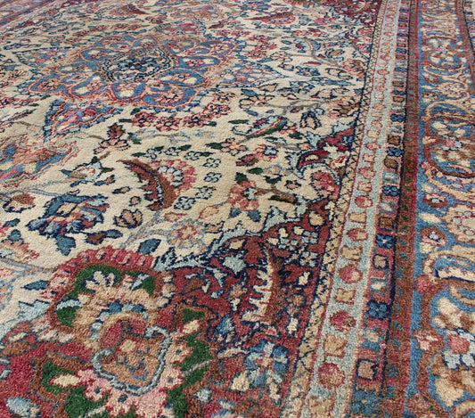 Detailed Antique Persian Lavar Kerman Rug with Floral Design in Ivory Background kwarugs Ornately detailed antique Persian Lavar Kerman rug with fldral Design, rug e - 0905, country of origin / type: Iran / Lavar Kerman, circa 1910. This la... - Keivan Woven ArtsE - 0905 - 2209Rug