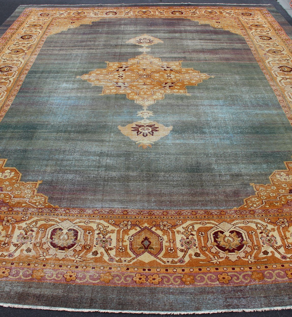 Antique Indian Agra rug intoxicating blue field and crown jewel medallion, antique crown jewel medallion, kwarugs / Keivan Woven Arts / E - 0907 / country of origin / type: Iran / Agra, circa 1900 Antique Agra, antique Amritsar. Measures: 12'11 x 17'1... - Keivan Woven ArtsE - 0907 - 361Rug