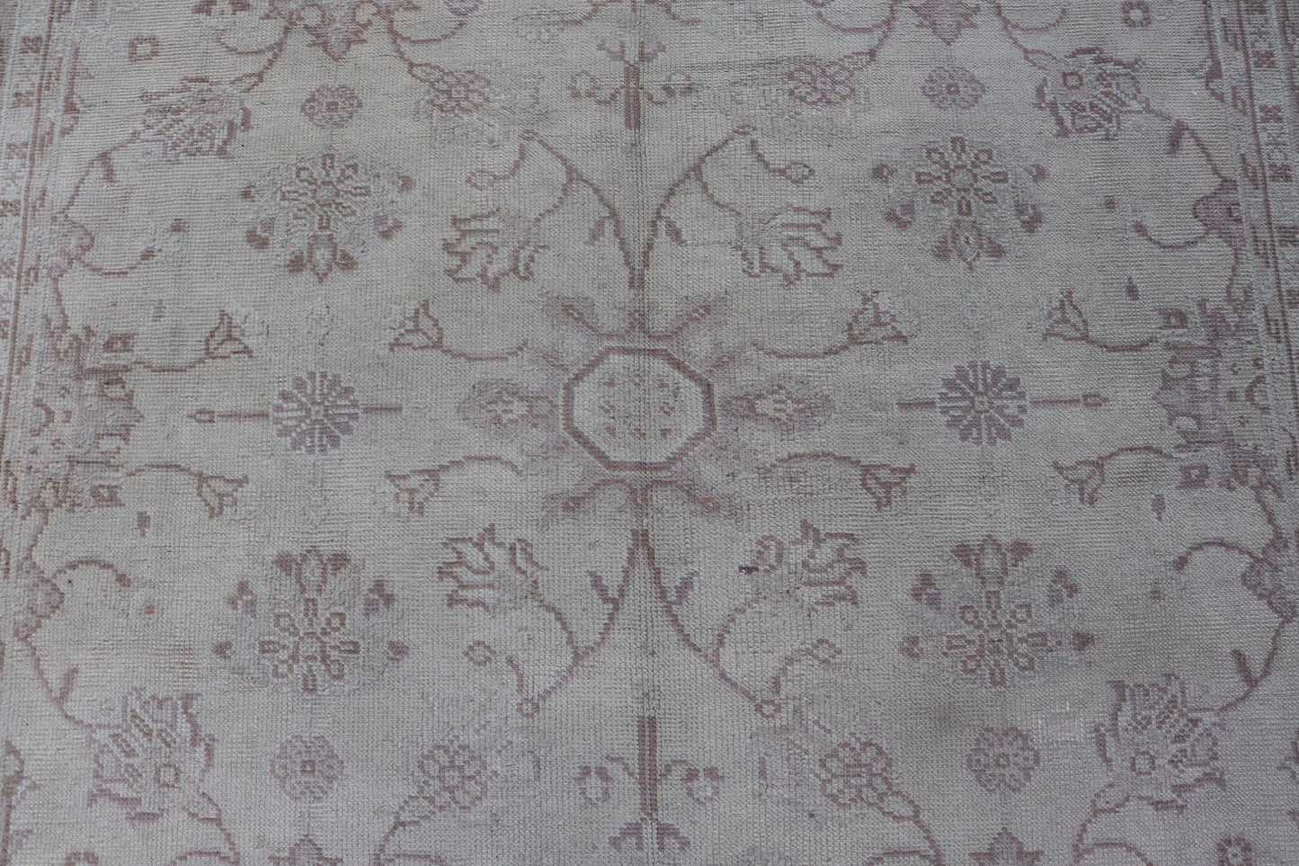 Antique Turkish Oushak Rug With Floral Patterns in Cream and Neutral Colors Keivan Woven Arts 1930's Vintage Turkish Oushak Rug. Antique Turkish Oushak Rug with Floral Patterns. Keivan Woven Arts rug/ E - 0914, country of origin / type: Turkey / ... - Keivan Woven ArtsE - 0914 - 671Rug