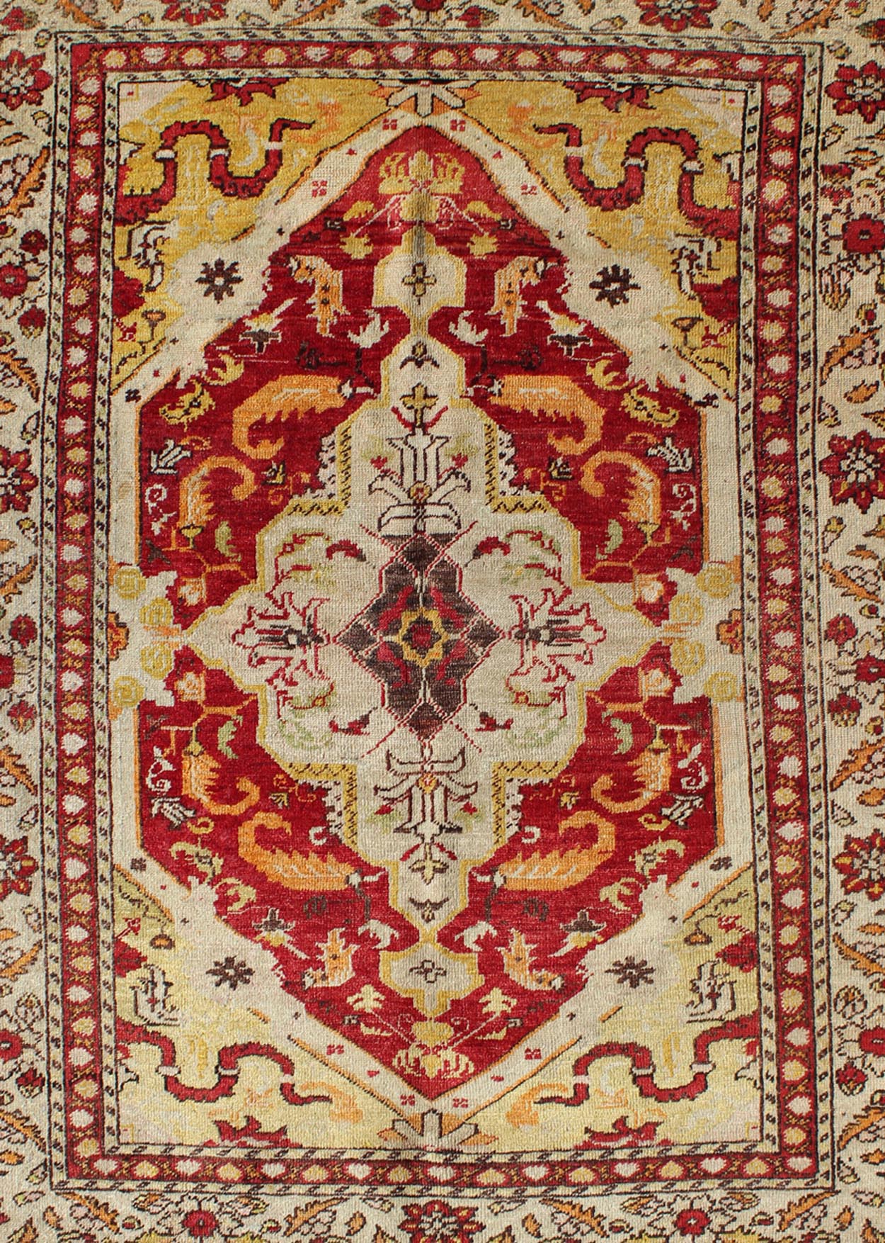 Antique Turkish Fine Sivas rug with center medallion in Red, yellow & Light Green. Keivan Woven Arts/ rug E - 1101, country of origin / type: Turkey / Oushak, circa 1910 Measures: 3'10 x 5'1. This antique early 20th century Sivas fine rug f... - Keivan Woven ArtsE - 1101 - 1096Rug