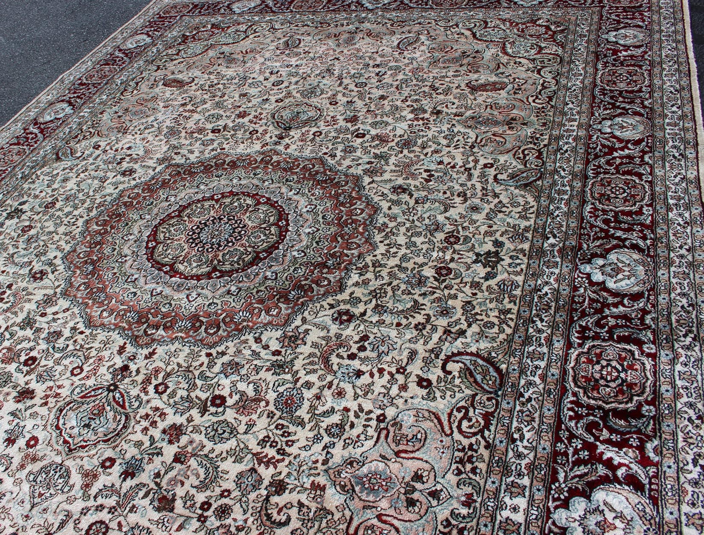 Silk Vintage Isfahan Design Medallion Carpet with Intricate Floral Elements Persian design vintage Isfahan very fine hand knotted carpet with intricate and detailed floral elements, rug EB - 200599 - 45, country of origin / type/ Isfahan, circa 1960 ... - Keivan Woven ArtsEB - 200599 - 45 - 12853Rug