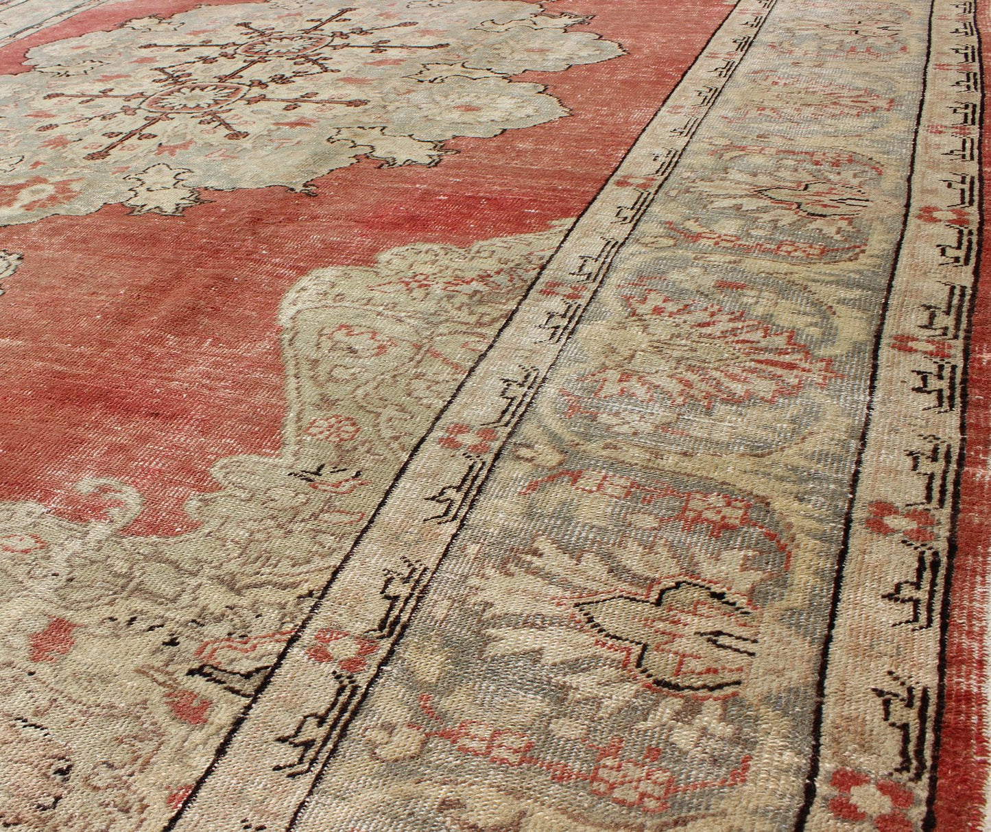 Classic Antique Sivas Rug Turkish in Medallion Design With Coral Red Field & Light Green Sub - Geometric Medallion Turkish Sivas antique rug with faded coral red field, rug el - 15351, country of origin / type: Turkey / Oushak, circa 1920. M... - Keivan Woven ArtsEL - 15351 - 800Rug