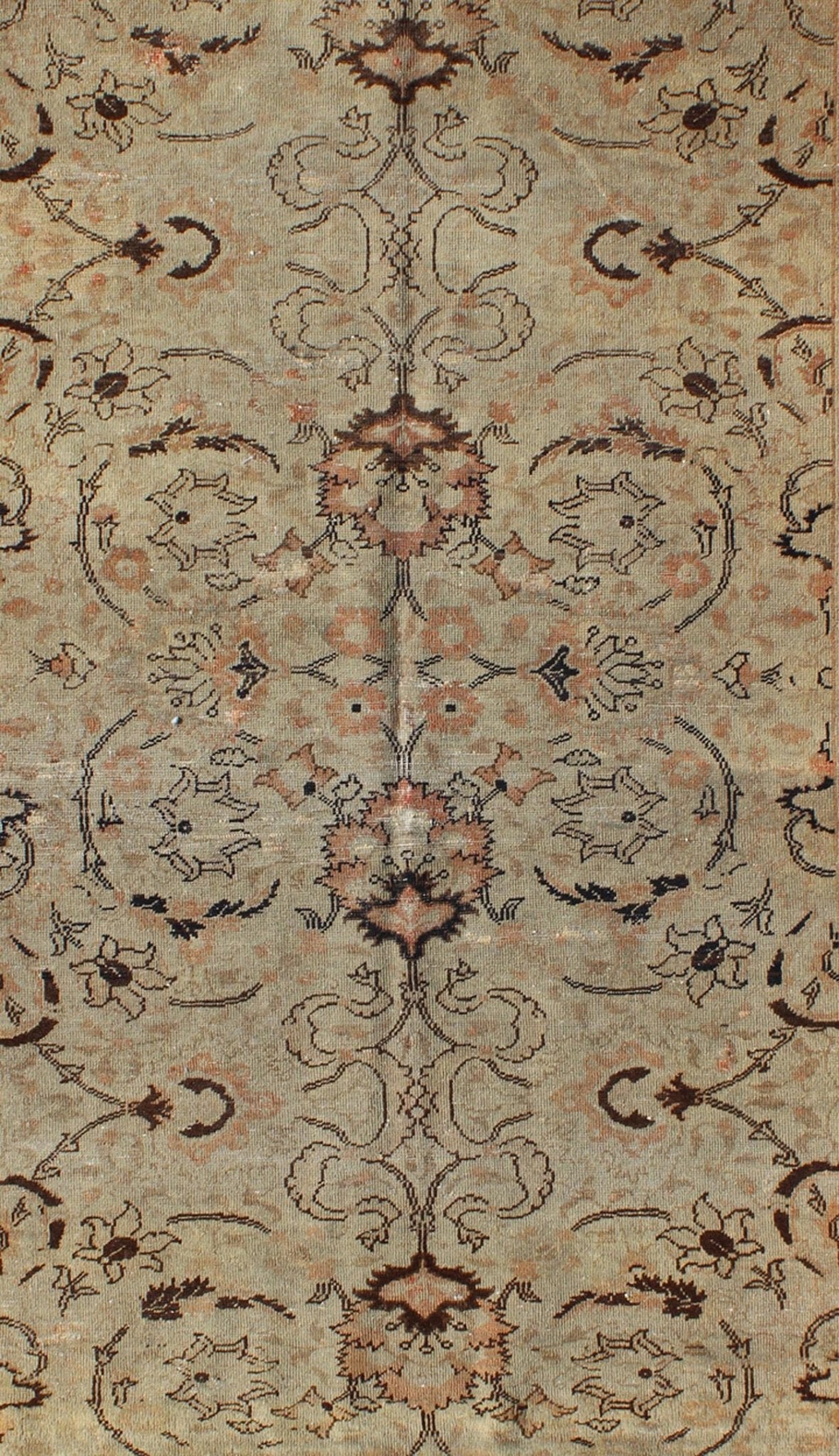 Floral Antique Fine Weave Turkish Sivas Rug With Neutral Color Palette and Pops of Color. Keivan Woven Arts / rug EL - 16369, country of origin / type: Turkey / Sivas, circa 1920 The design of this beautiful antique Oushak rug from early 20th century ... - Keivan Woven ArtsEL - 16369 - 1112Rug