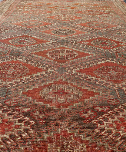 Measures: 5'6 x 9'6 Geometric Antique Persian Shiraz Rug with All - Over Medallion Design. Keivan Woven Arts / rug EMB - 22105 - 15105, country of origin / type: Iran / Shiraz, circa 1930. Persian Shiraz rug (circa early 20th century) features a u... - Keivan Woven ArtsEMB - 22105 - 15105 - 20800