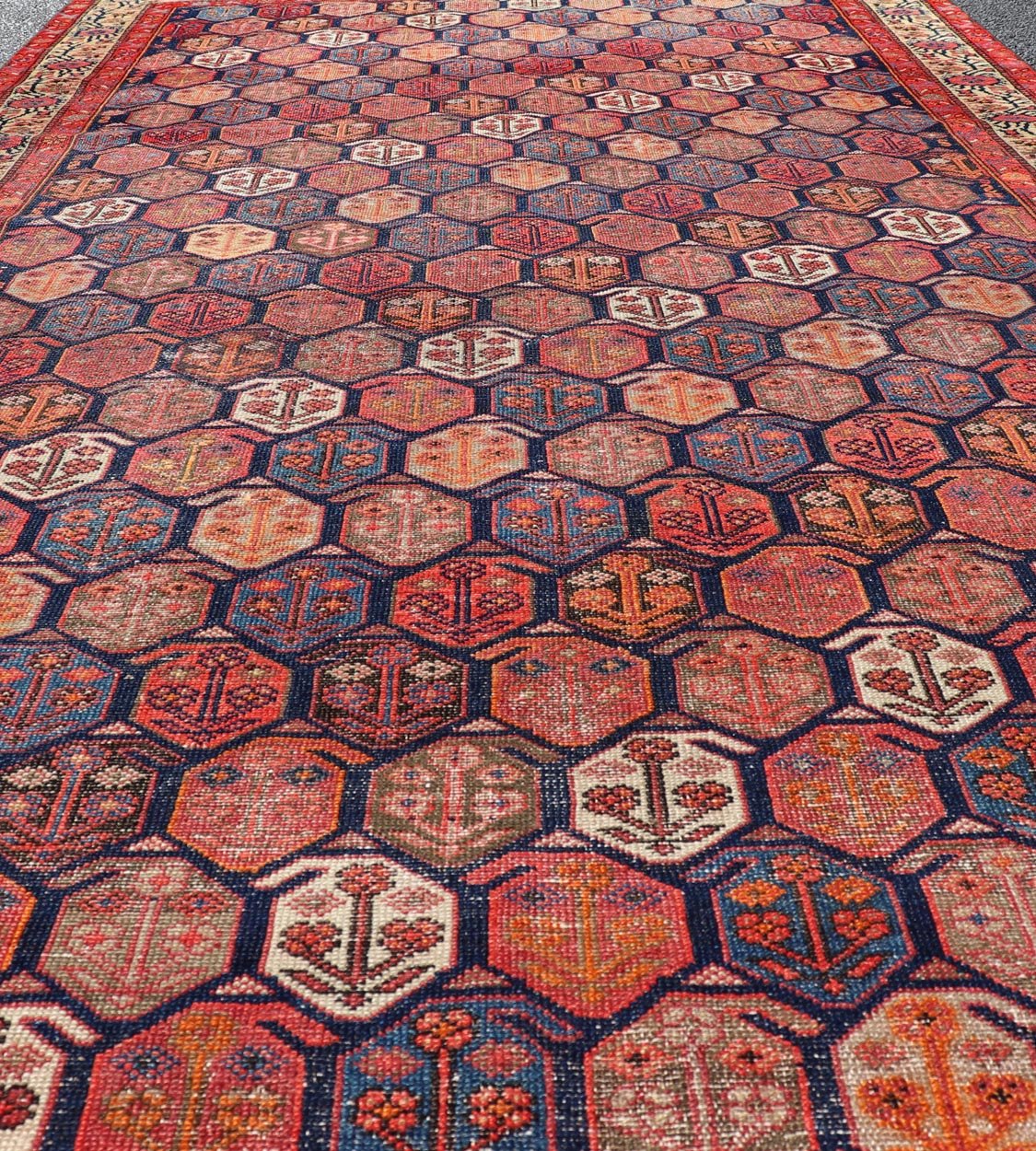 Antique Malayer Rug in Soft Tones in Wool with Sub - Geometric Paisley Design. Keivan Woven Arts / rug EMB - 22153 - 15072, country of origin / type: Iran /Malayer, circa 1920. Measures: 5'2 x 9'11 This antique Persian Malayer rug has been hand - knotte... - Keivan Woven ArtsEMB - 22153 - 15072 - 20649