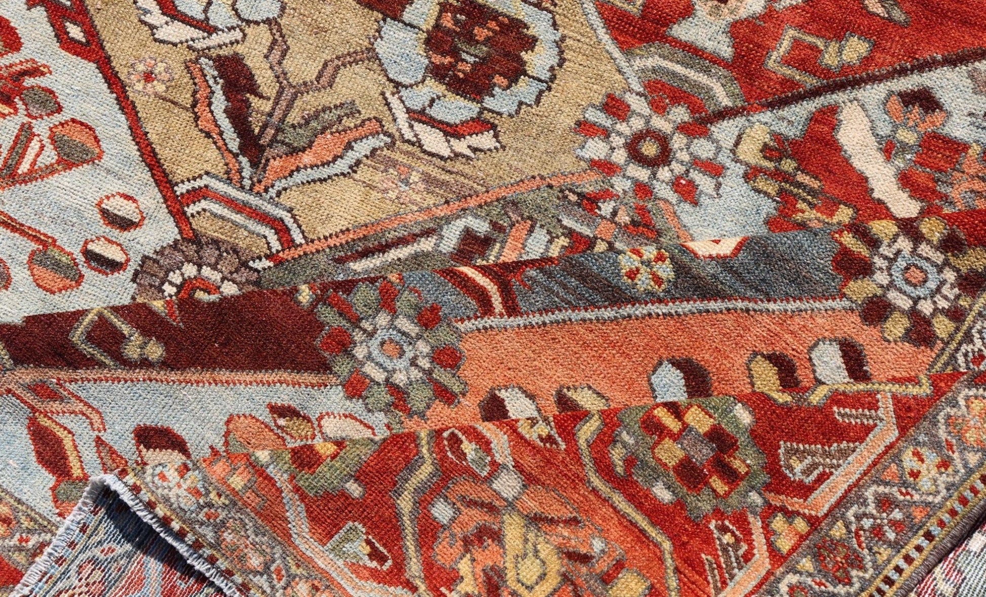 Measures: 5'0 x 8'0 Antique Persian Bakhitari Colorful Rug in All - Over Diamond Garden Design. Keivan Woven Arts / rug EMB - 22158 - 15045 origin / type: Iran / Bakhitari, circa 1920. This beautiful Bakitari rug from Persia features an elaborate ... - Keivan Woven ArtsEMB - 22158 - 15045 - 20505Rug