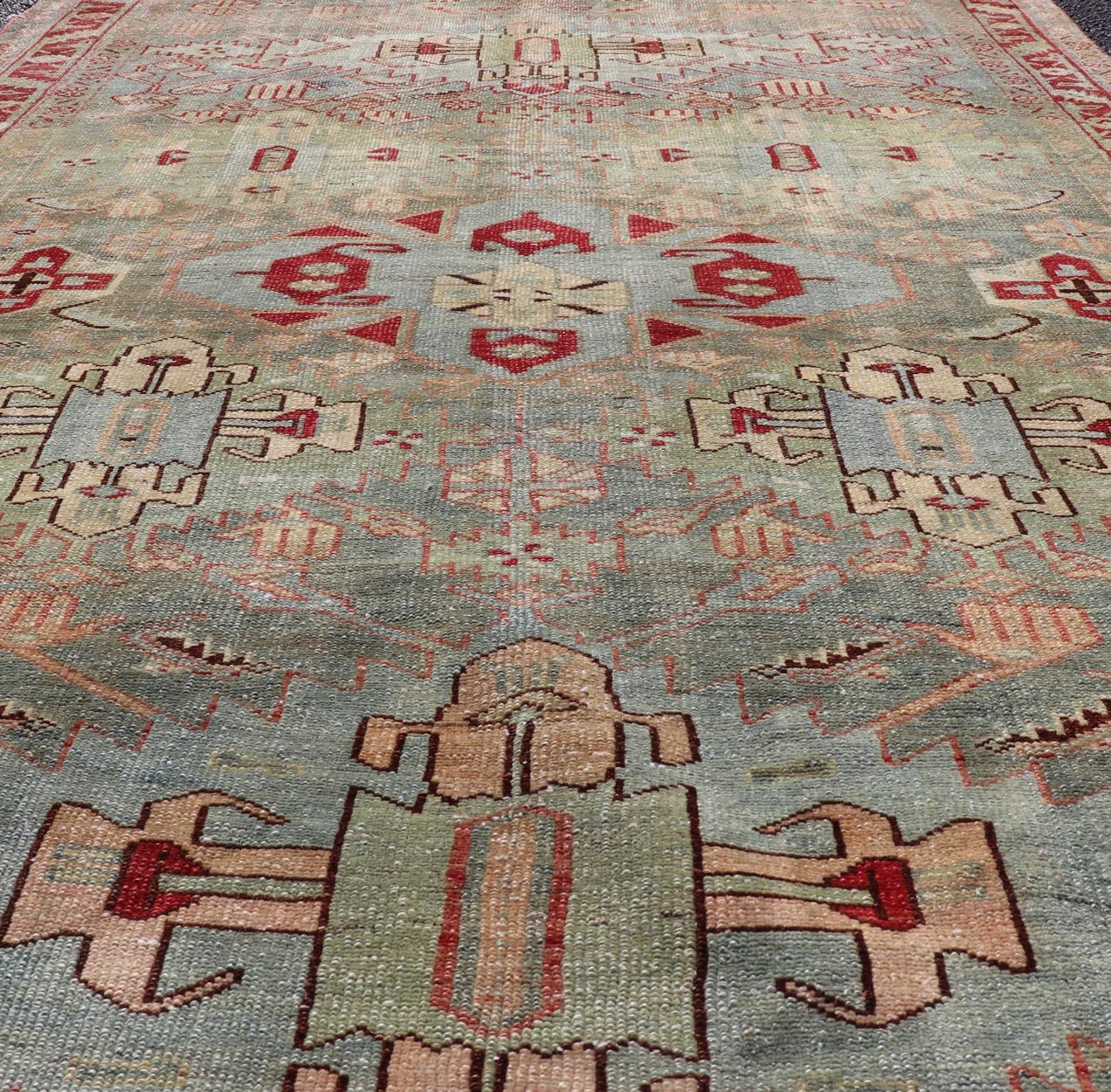 Antique Sultanabad Rug with Medallions in Red, Greenish - Blue, Cream and Peach. Keivan Woven Arts/ rug/ EMB - 22172 - 15033, Sultanabad Rug, Early 20th century Persian. Measures: 5'0 x 7'7 With brilliant and well kept original colors, this fine ... - Keivan Woven ArtsEMB - 22172 - 15033 - 20439