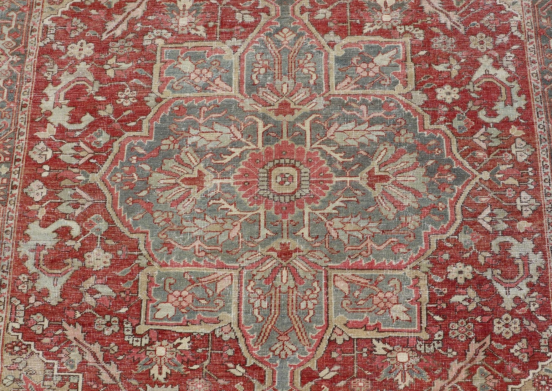 Antique Heriz Rug with All - Over Floral Medallion Design in Traditional Colors. Antique Heriz Rug, Keivan Woven Arts / rug EMB - 22213 - 15086, country of origin / type: Persian / Heriz, circa Early - 20th Century. Measures: 7'7 x 10'5 - Keivan Woven ArtsEMB - 22213 - 15086 - 20698Rug