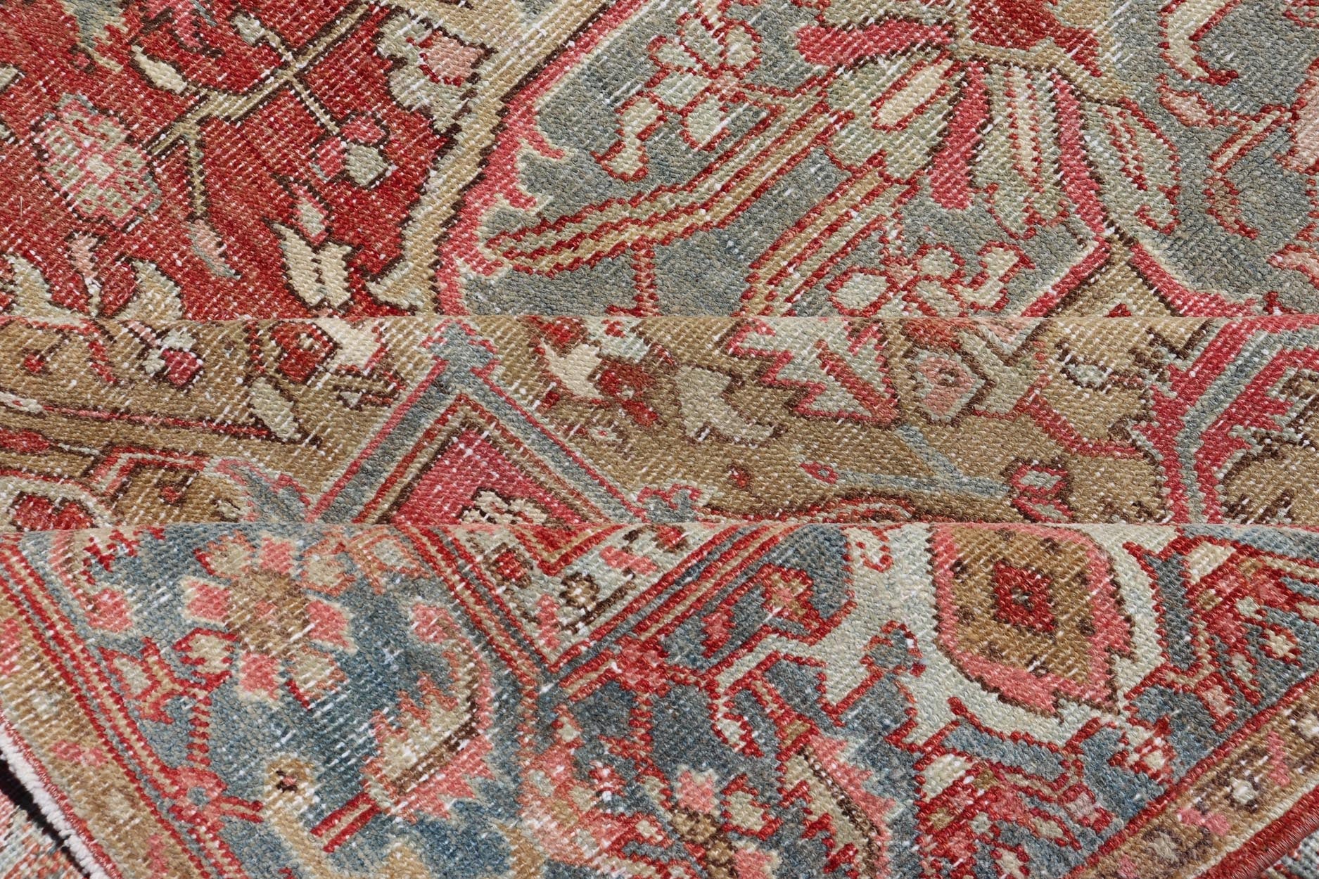 Antique Heriz Rug with All - Over Floral Medallion Design in Traditional Colors. Antique Heriz Rug, Keivan Woven Arts / rug EMB - 22213 - 15086, country of origin / type: Persian / Heriz, circa Early - 20th Century. Measures: 7'7 x 10'5 - Keivan Woven ArtsEMB - 22213 - 15086 - 20698Rug