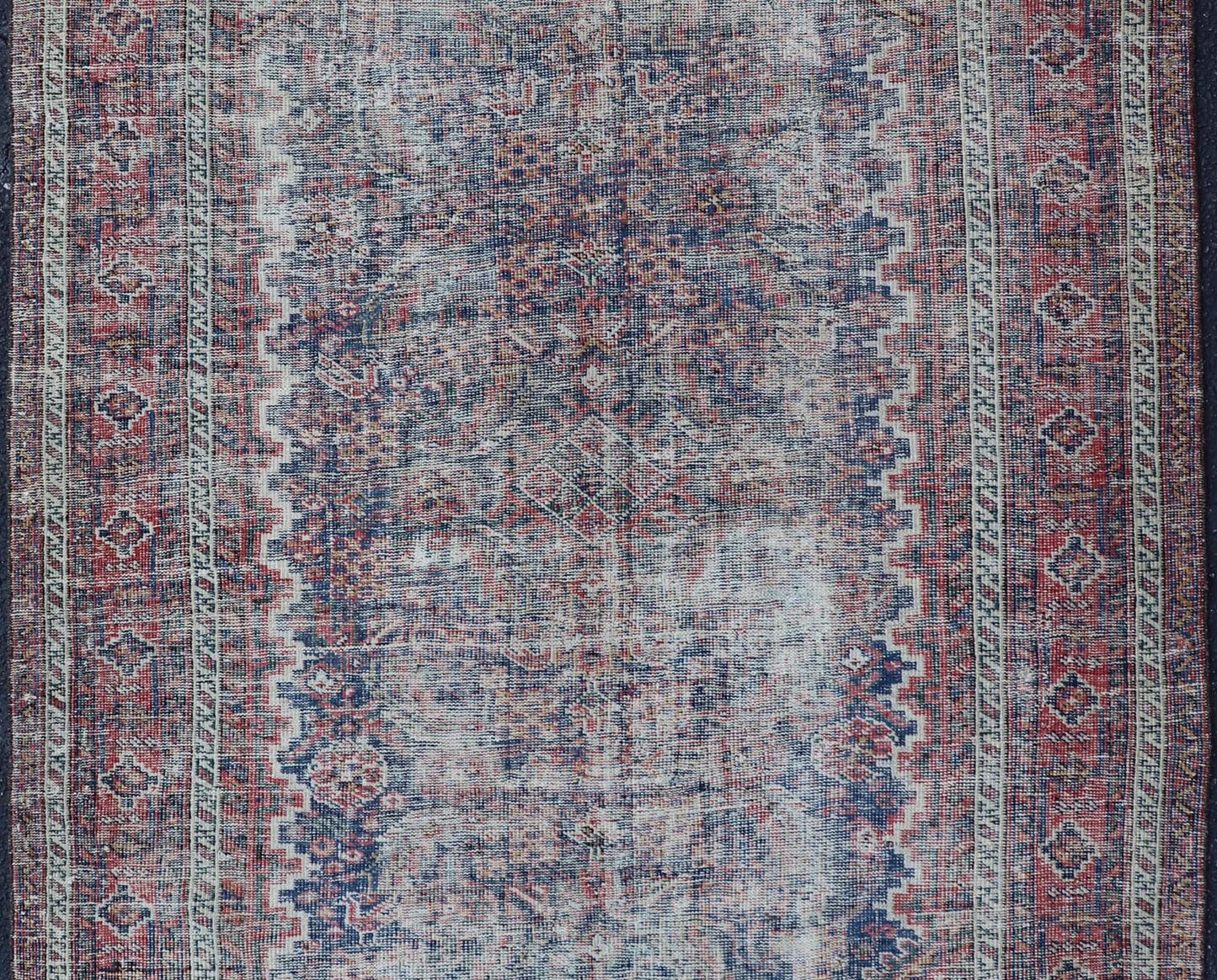Measures: 4'0 x 6'1 This exquisite antique Persian Mahal rug embodies the ethereal beauty of time - worn elegance, featuring a faded color palette that speaks to its rich history and enduring craftsmanship. The rug's central field showcases a subtle ... - Keivan Woven ArtsEMB - 22283 - 27367Rug