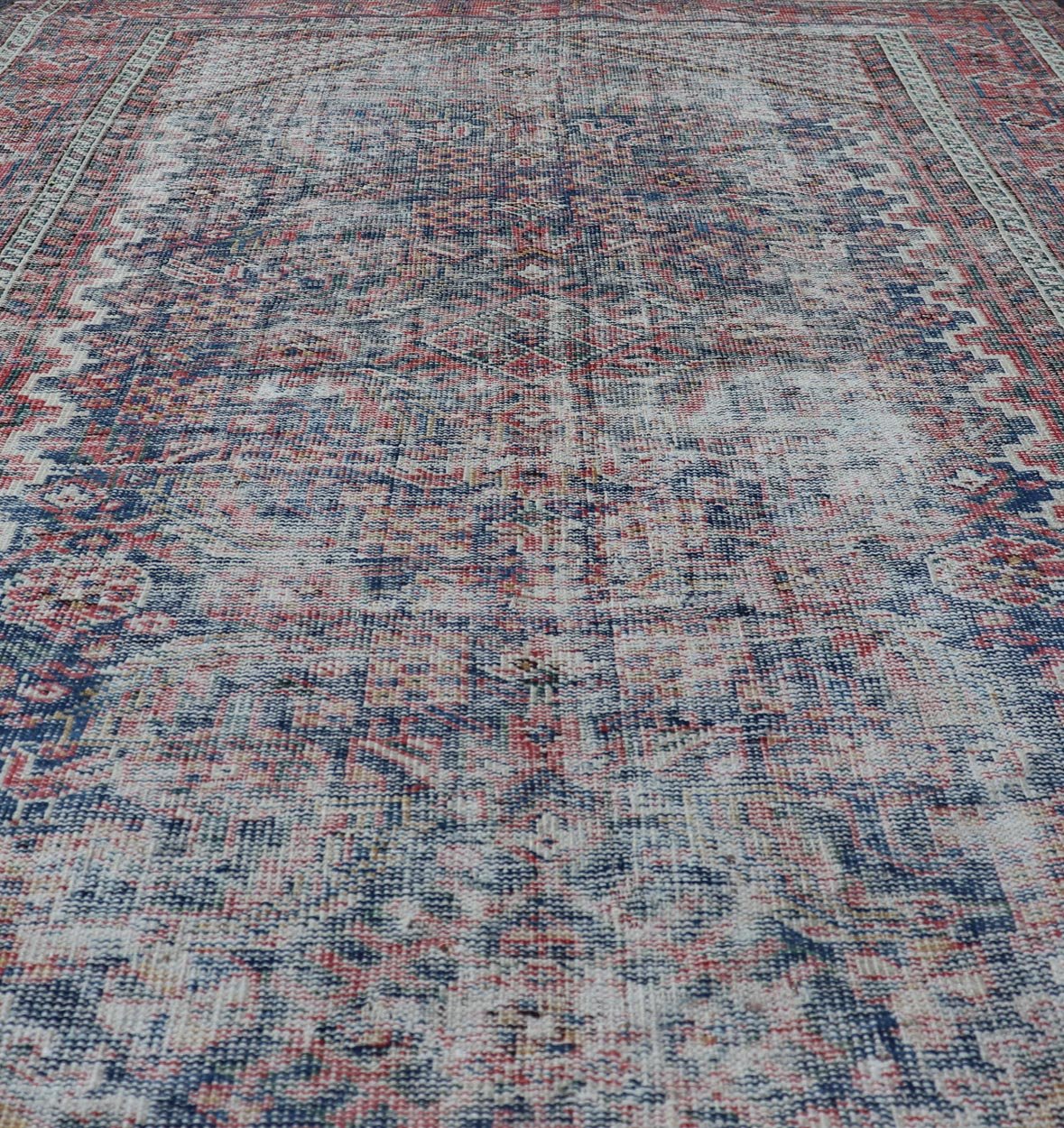 Measures: 4'0 x 6'1 This exquisite antique Persian Mahal rug embodies the ethereal beauty of time - worn elegance, featuring a faded color palette that speaks to its rich history and enduring craftsmanship. The rug's central field showcases a subtle ... - Keivan Woven ArtsEMB - 22283 - 27367Rug