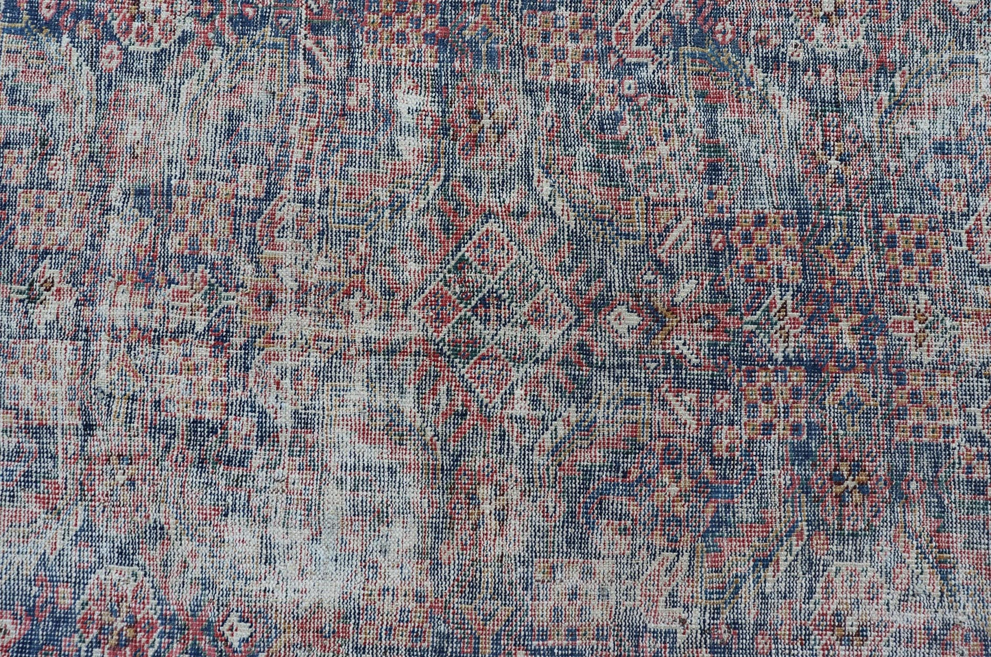 Measures: 4'0 x 6'1 This exquisite antique Persian Mahal rug embodies the ethereal beauty of time - worn elegance, featuring a faded color palette that speaks to its rich history and enduring craftsmanship. The rug's central field showcases a subtle ... - Keivan Woven ArtsEMB - 22283 - 27367Rug